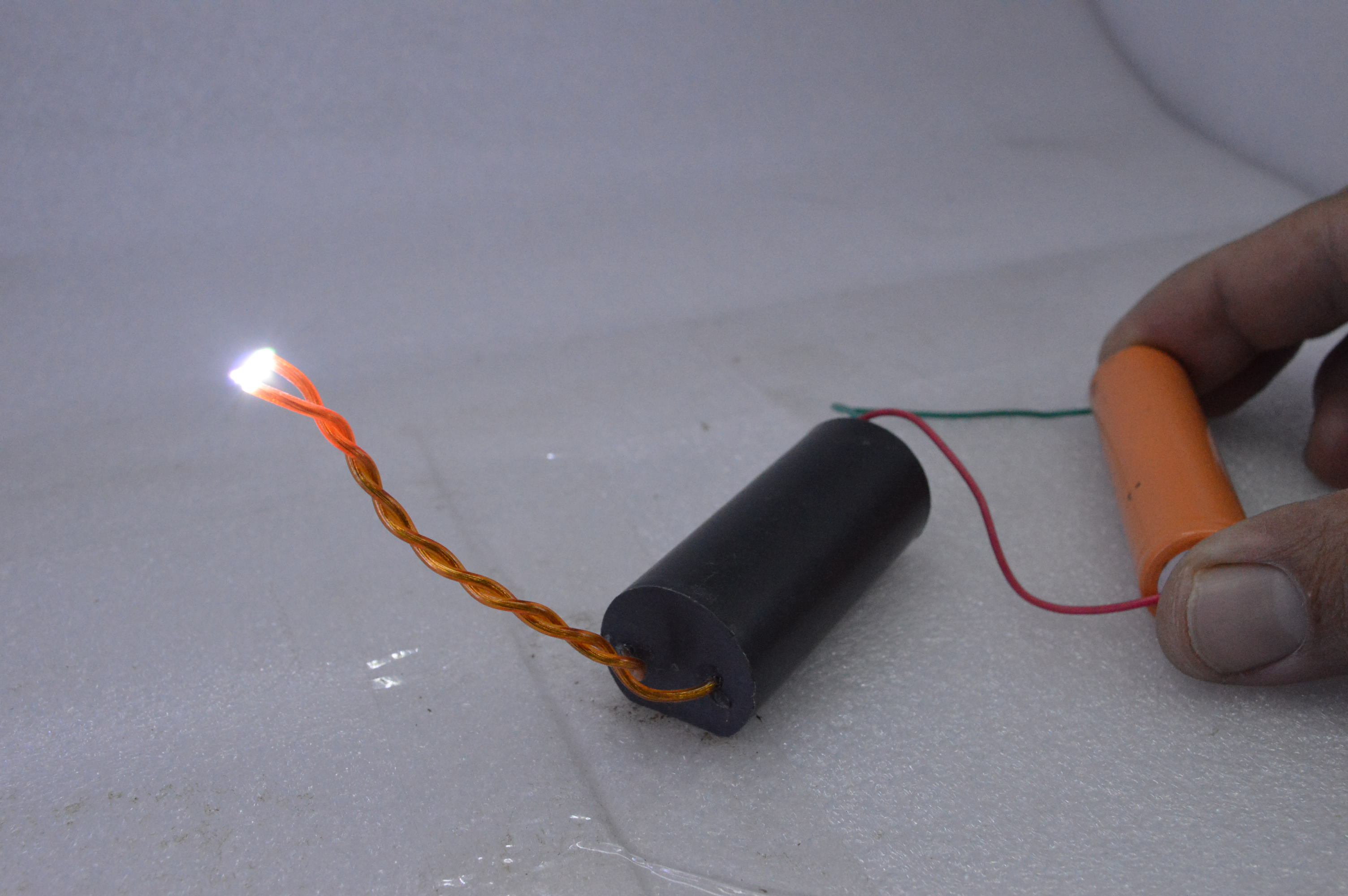 โมดูลแปลงแรงดันสูง 1.5v - 6v เป็น 400kv