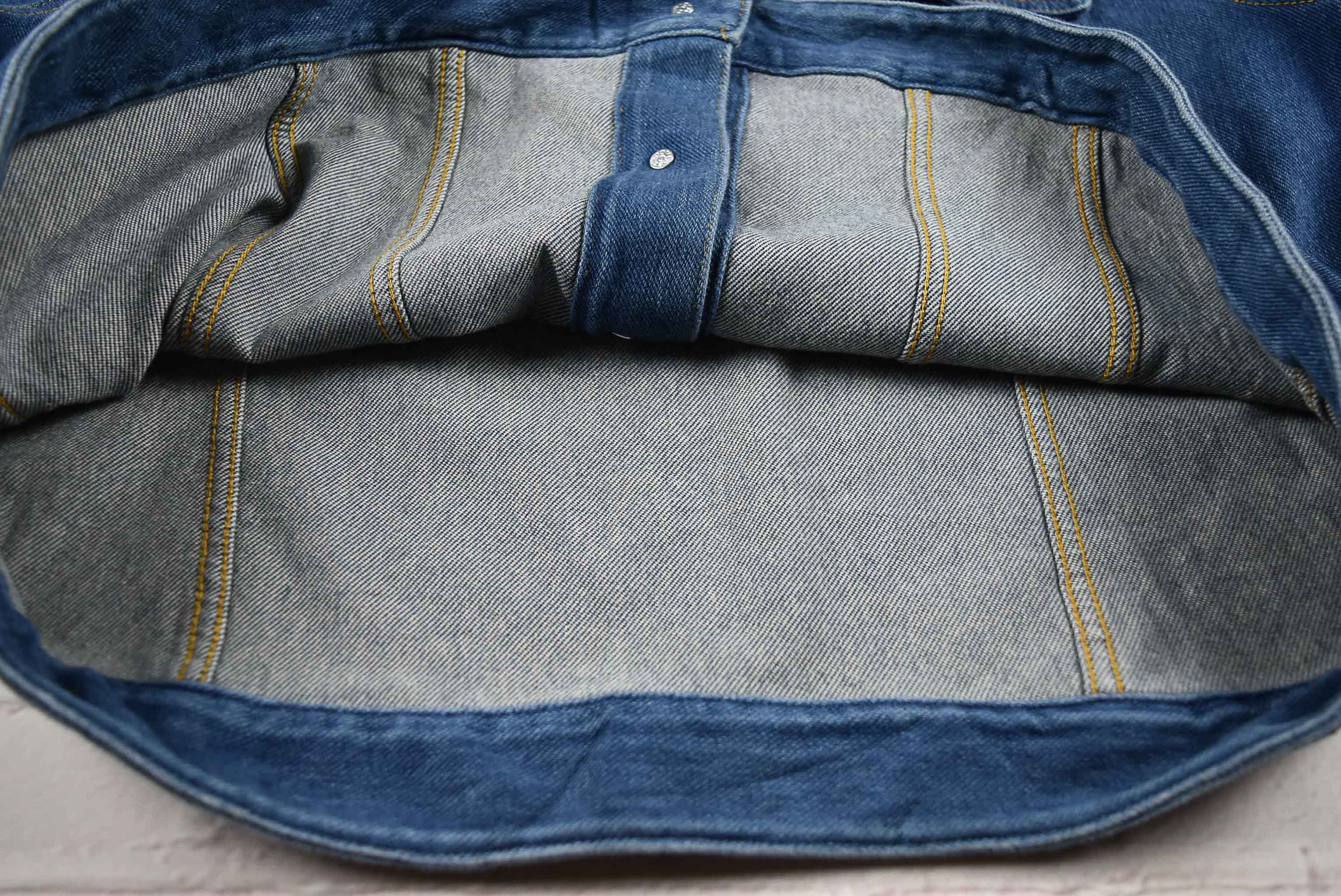 JEANS อกจริง 42 ไซส์ L เสื้อแจ็คเก็ตยีนส์ แขนยาว ผู้ชาย เนื้อผ้ายีนส์ยืด เนื้อผ้านุ่มใส่สบาย ใส่คลุมกันแดด