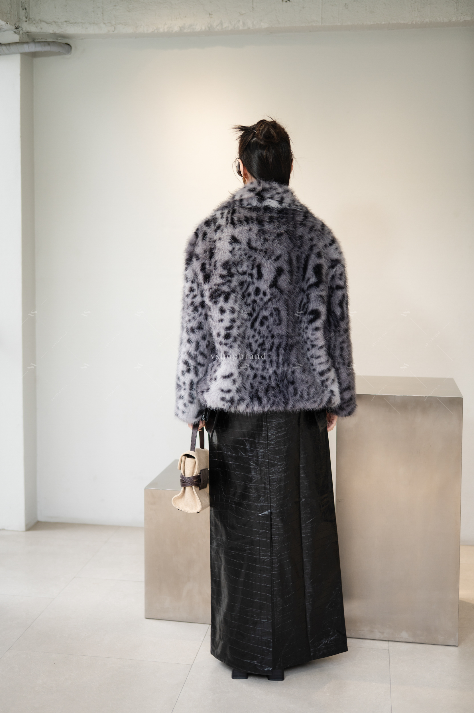 เสื้อคลุมขนเฟอร์ลายเสือ