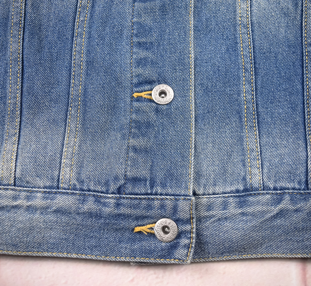 GUแท้ รอบอก 36 เสื้อแจ็คเก็ตยีนส์ ผู้หญิง จียู สียีนส์ เสื้อแขนยาว เนื้อผ้าดี