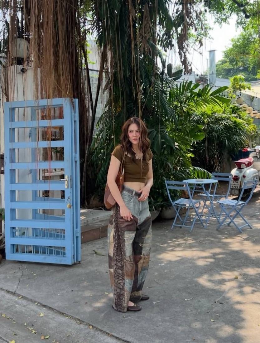 Tag: LAILA Detail: Set เสื้อ+กางเกง+เข็มขัด เสื้อแขนสั้นทรงกึ่งครอป งานผ้ายืดหยุ่นเด้งสวย มาในโทนสีน้ำตาลม่อคค่า มาพร้อมกางเกงยีนส์💯 ขายาวงานนำเข้า ทรงบอยๆปล่อยๆ แต่งลายวินเทจเก๋สุดๆ พร้อมเข็มขัดหนังสีดำ ยีนส์ทรงดีสุดๆคุ้มค่าาการันตีเต็มสิบไม่หักค