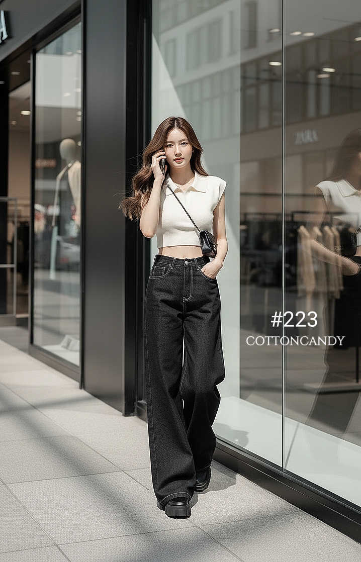 Tag#cottoncandy กางเกงยีนส์ ขากระบอกใหญ่เอวกลางไม่สูงมาก เนื้อยีนส์พรีเมี่ยมโทนสีเข้ม รุ่นนี้ผ้ายีนส์เกรดพิเศษ เกรดแบรนด์ เกรดห้างเท่านั้น ใส่สบายไม่อึดอัด แพทเทิลสวยเป๊ะ ใส่แมทง่ายสุดๆ โทนสีสวยคลาสสิค บอกเลย ทำถึงมากกก