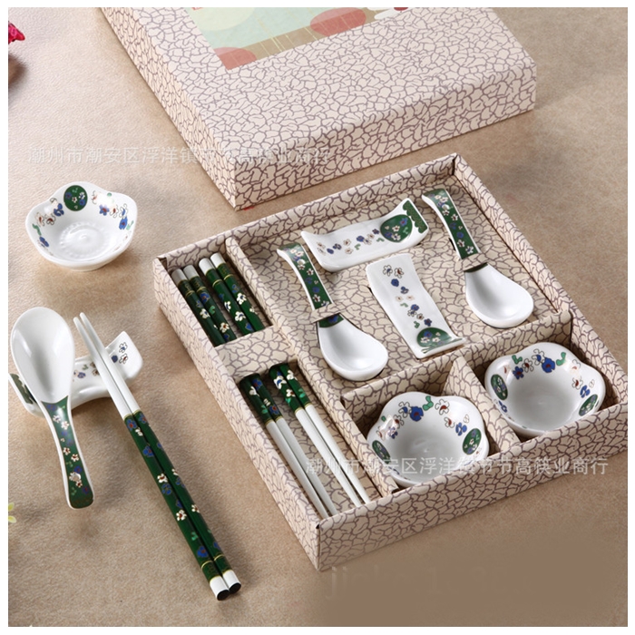 ชุดน้ำจิ้มชูชิ แพ็คกล่องสวยหรู พร้อมป้ายชื่อ