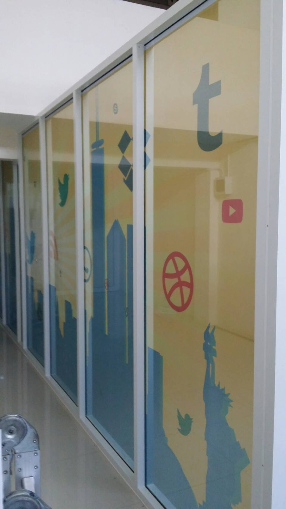 Sticker Indoor / Outdoor