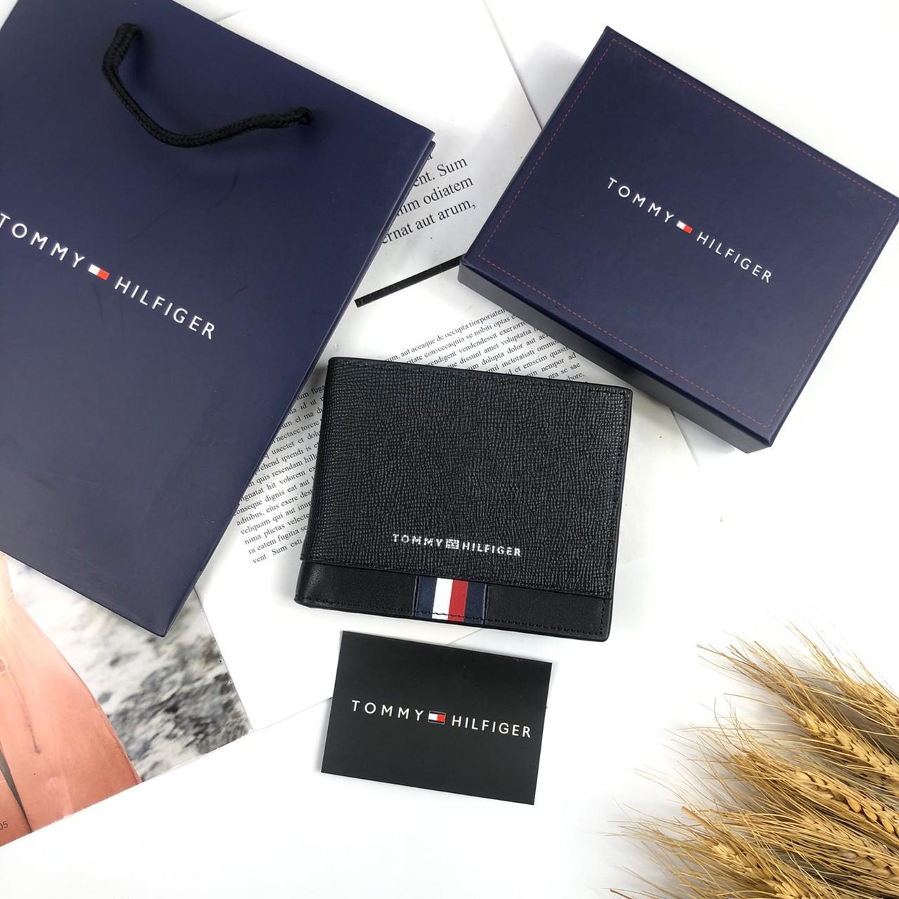 กระเป๋าสตางค์ผู้ชายไฉโซเท่ห์ ๆ สมาร์ท แบรนด์เนมทอมมี่หนังแท้สีดำ TOMMY HILFIGER Short Wallet