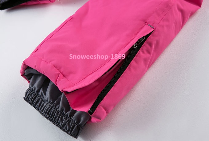 กางเกงสกีสำหรับผู้ชาย กางเกงสกีสำหรับผู้หญิง กางเกงสกีคู่รัก กางเกงกันหนาวผ้าฝ้ายผสมเส้นใยโพลีเอสเคลือบสารสะท้อนหยดน้ำ กางเกงหนาและอุ่นมาก กันหนาวอุณหภูมิติดลบพร้อมสายคล้องถอดแยกได้ ชายกางเกงมีซิปปรับทรงขาและยางรัดกันลมกันหิมะเข้า มีทั้งของผู้ชายและผู้หญิ