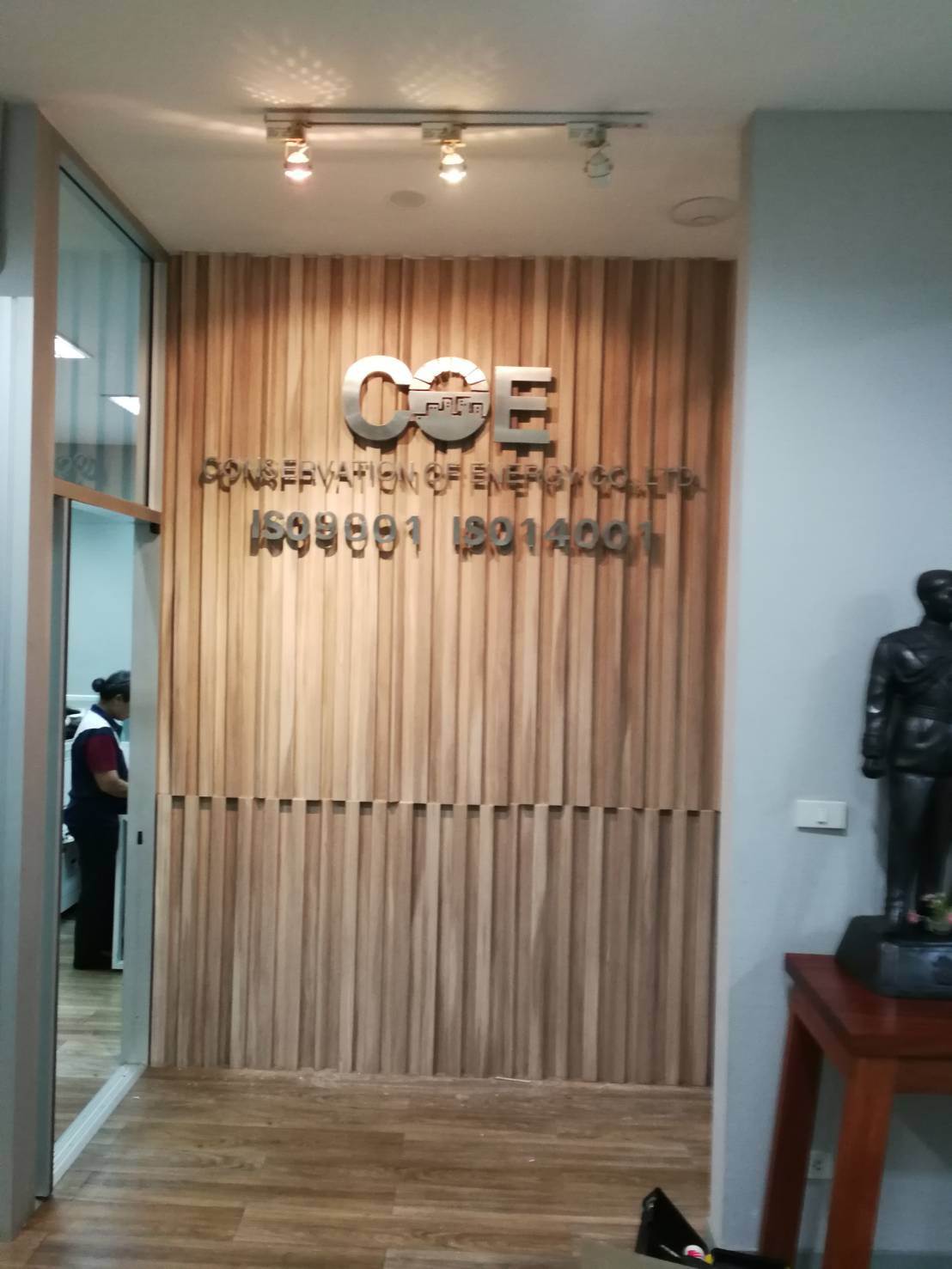 อักษรสแตนเลสแฮร์ไลน์ #COE ติดตั้งวิภาวดีรังสิต