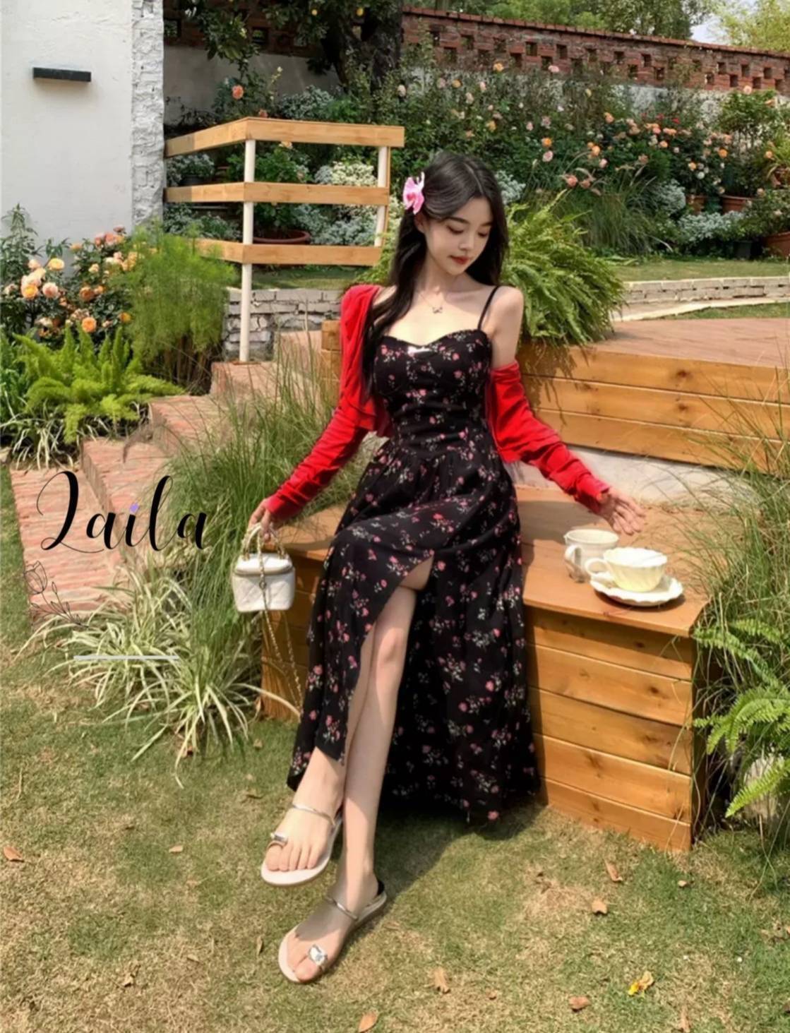 ag:LAILA Deta:Setเสื้อคลุม+เดรสยาว เดรสยาวทรงสายเดี่ยว งานแต่งทรงช่วงอกตีเกร็ดสวยๆ พิมพ์ลายดอกไม้ทั้งตัวงายสีพรางหุ่นดีมากค่าา แอบเก๋ด้วยการแต่งผ่าหน้าขาสวยสวย งานสายปรับได้ค่ะด้านหลังแต่งสม็อค ผ้าสวยมีน้ำหนัก ลุคโคเรียสายคาเฟ่หน้าร้อนนี้ค่าาา #byLaila #เ