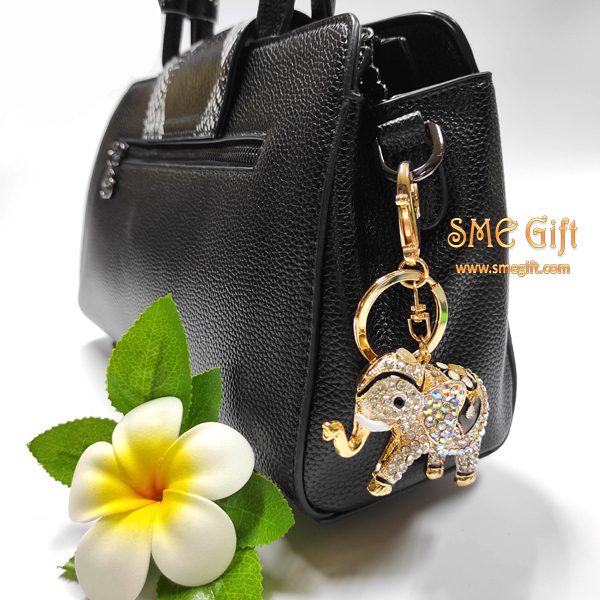 พวงกุญแจ ช้างทรง (ลายหัวใจ) พร้อมกล่องของขวัญ Elephant Key-02 ชิ้น