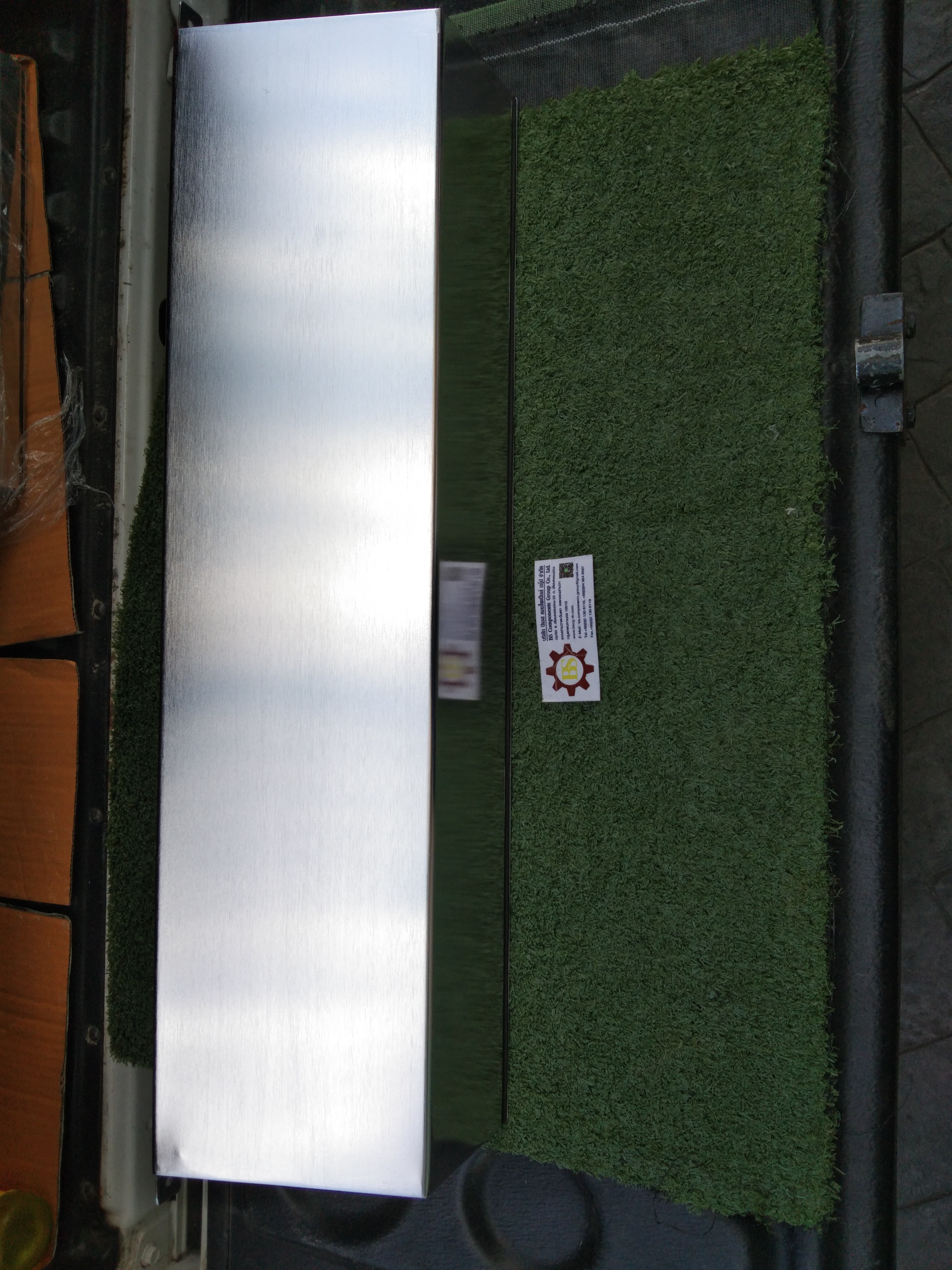 กล่องสแตนเลสด้านบนสโลป POWER PLUGS (A) W650xH150xD150mm.