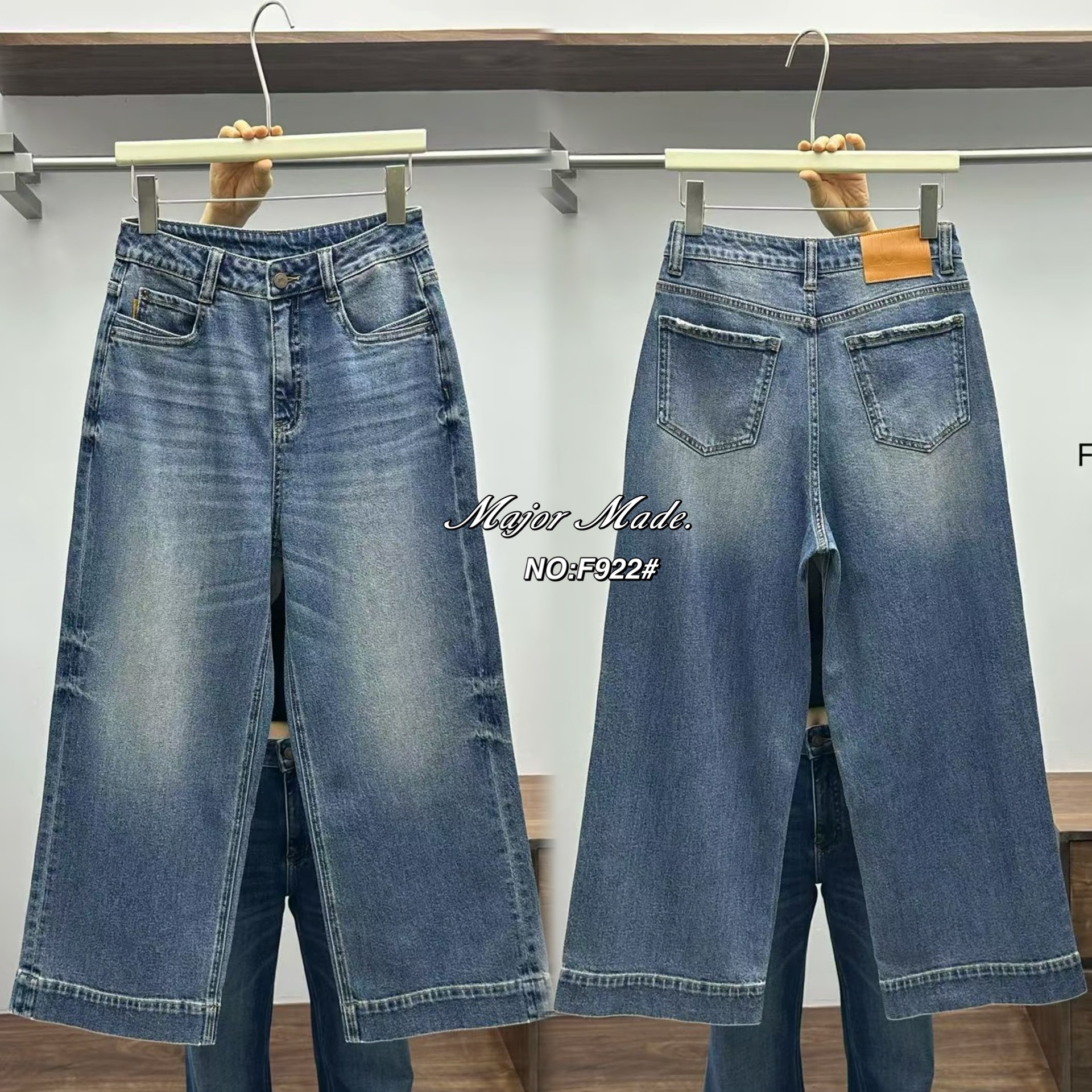 No. RGF922# S-XXL -กางเกงยีนส์ขา9ส่วน ทรงมาใหม่คะ ทรงนี้ปีนี้มาแรงมากค่ะ ทรงเรียบๆ ปลายขาเย็บ เอวสูง เนื้อผ้ายืดหยุ่นเก็บทรง ใส่ดูเพรียวมาก（ผ้ายืด) ใส่สบายมว๊าก สีคือสวยมากๆ ตัวนี้ใส่ได้ตลอด ควรมีติดตู้กันนะคะ มีแต่ปลื้มค่ะ