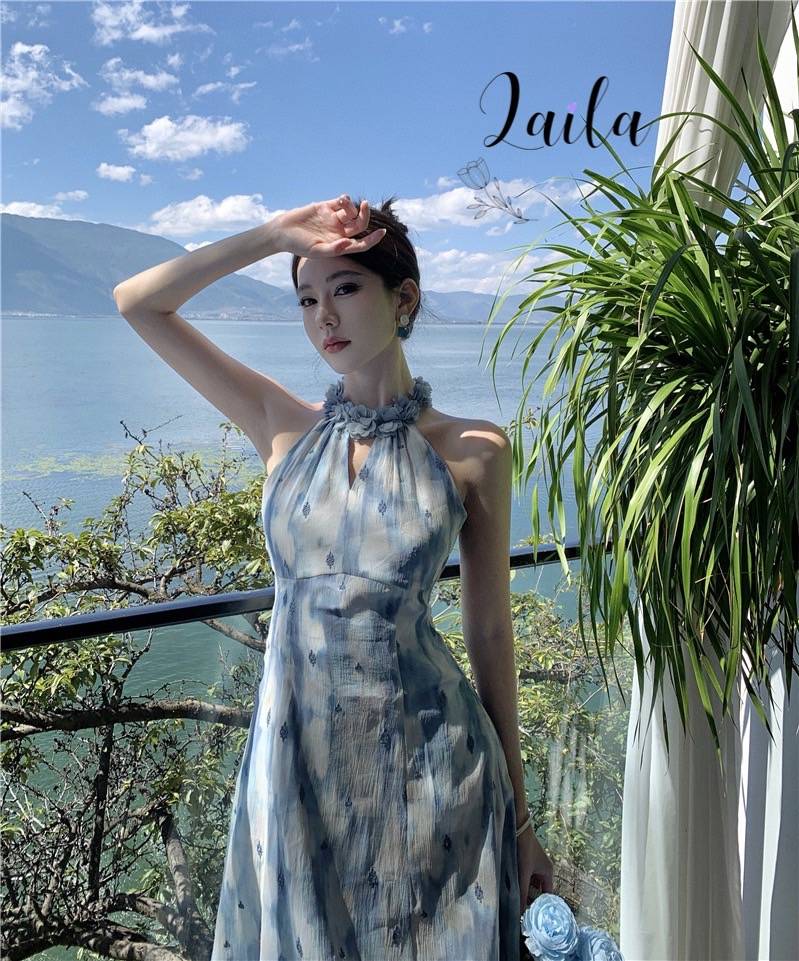 เดรสยาวทรงปล่อยๆใส่สบายผ้าชีฟองเกาหลีพริ้วๆสวยทรงคอยูดีไซน์ดอกไม้รอบคอใส่ให้เข้ารูปสวยสุดๆเลยค่า งานนี้สาวกทะเลต้องไม่พลาดค่า #byLaila #ชุดลายดอก #เดรสเกาหลี #เดรสลายดอก