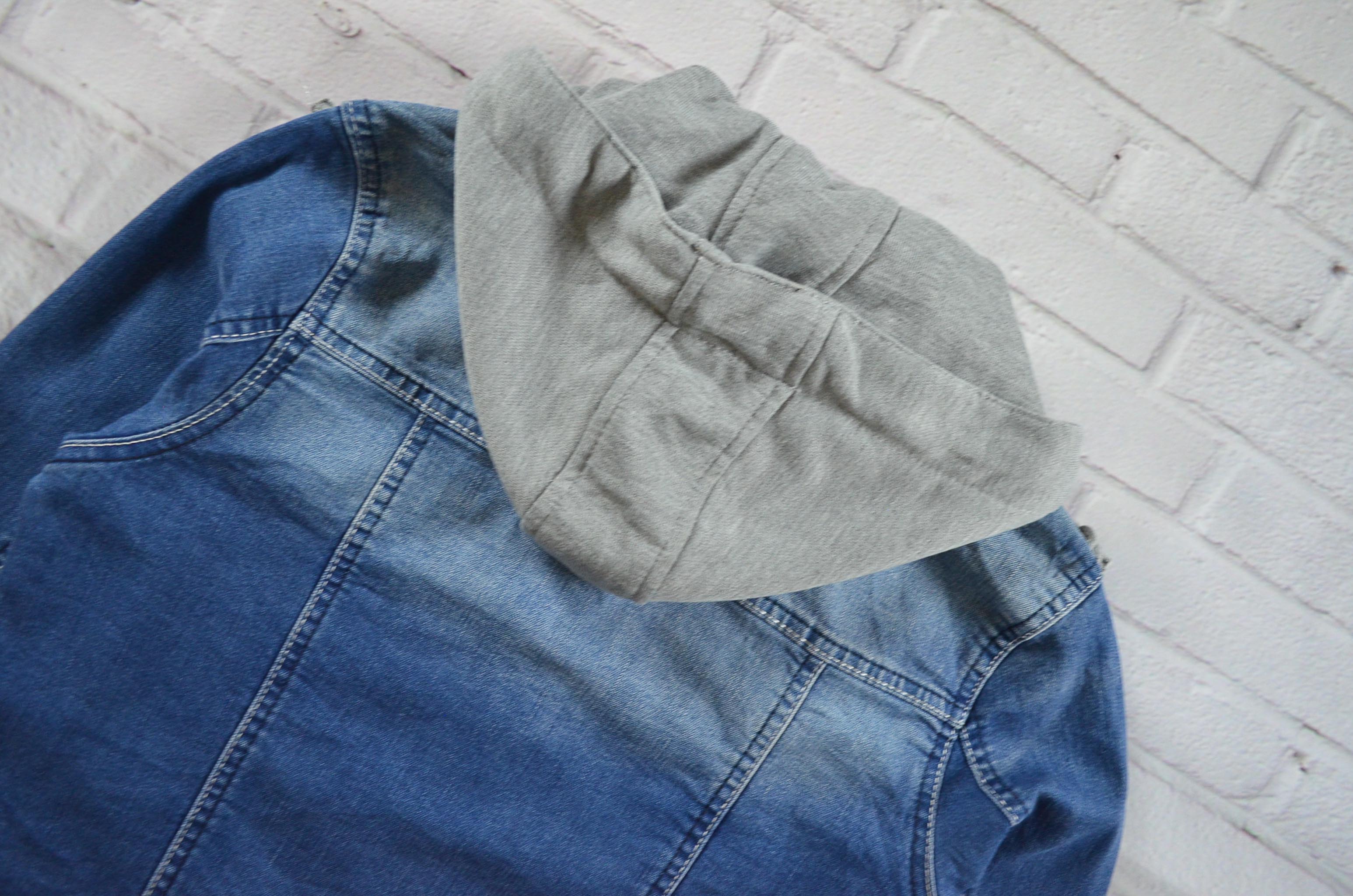 JEANS อกจริง36' (S) เสื้อแจ็คเก็ตยีนส์ เสื้อยีนส์แขนยาวหญิงชาย เนื้อผ้านุ่มใส่สบาย ผ้ายืด มีฮูดไว้กันแดด ทรงน่ารัก