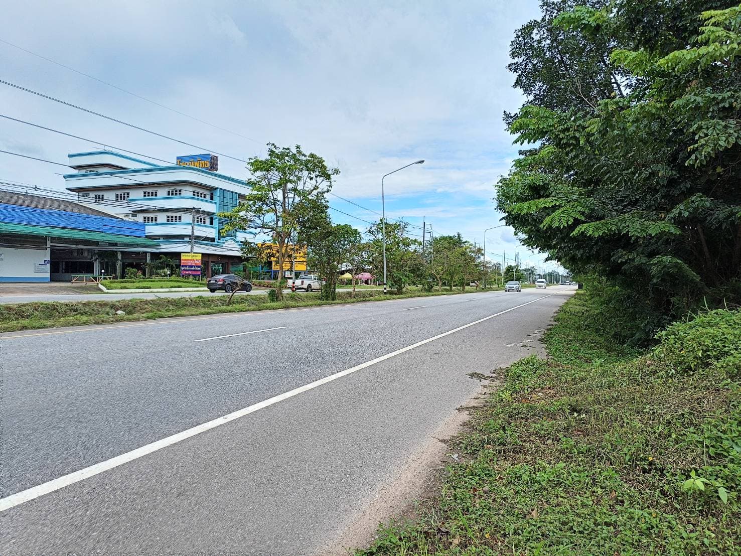 ขายที่ดินติดถนนสุขุมวิทอำเภอแกลงจังหวัดระยอง ติดสภ.แกลงใกล้โรงพยาบาล350เมตร โลตัส 1.5กม. เหมาะทำธุระกิจ บ้านจัดสรร ปั้มนํ้ามัน อื่นๆ10 ไร่ 97.5 ตรว.