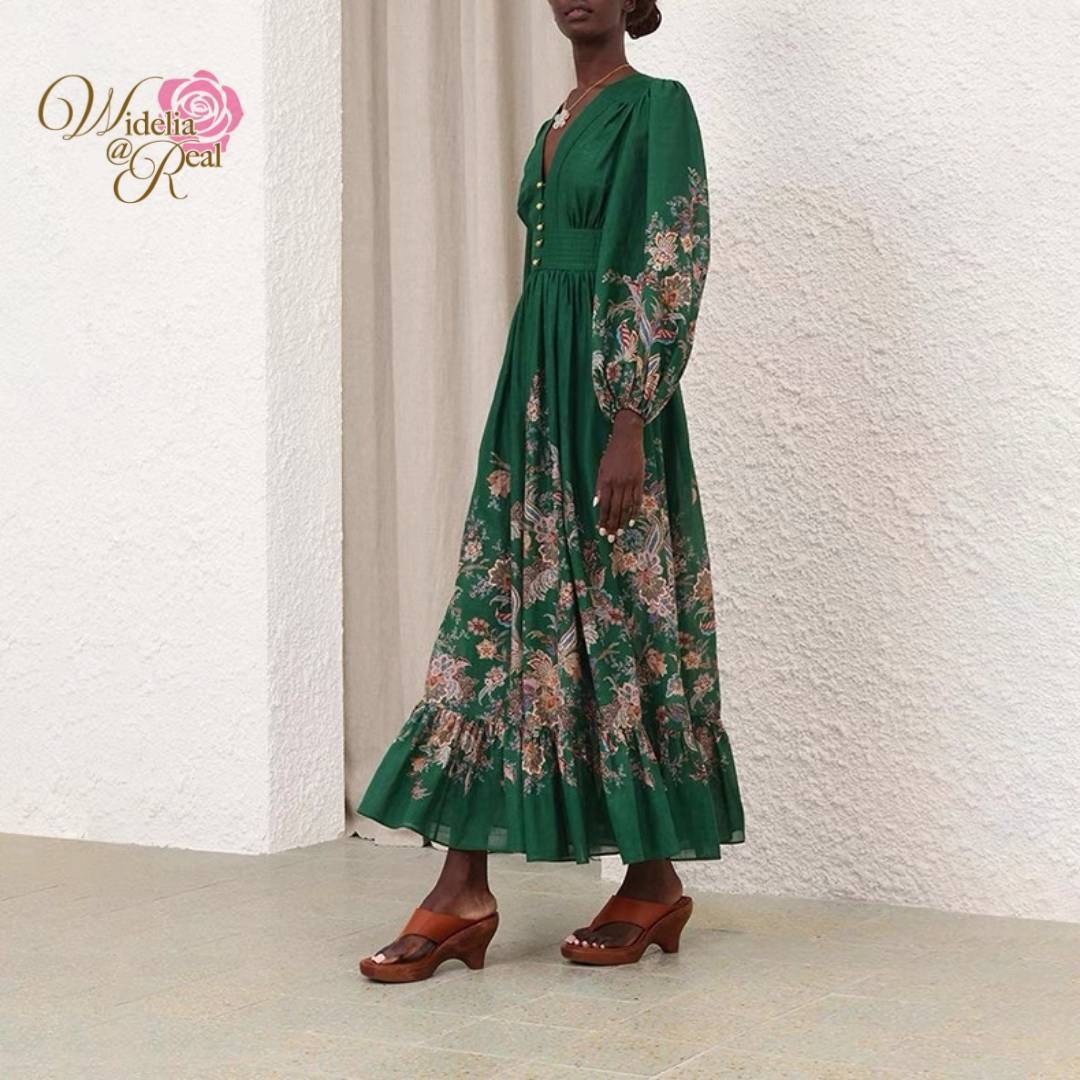 Maxi Dress แม็กซี่เดรส ตัวยาวแขนยาว ท่อนแขนพองทรงสวย คอวีมีกระดุม พิมพ์ลายดอกไม้สวย เนื้อผ้าอย่างดี งานเกรดพรีเมี่ยมแนะนำเลย รับรองใส่ออกมาไม่ผิดหวัง บอกเลยห้ามพลาดเด็ดขาดงานดีงานสวยจริงต้อง Widelia @ Real