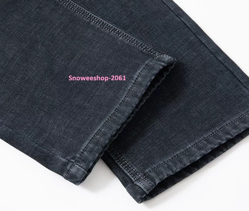 กางเกงกันหนาวคนอ้วนใส่ได้ทั้งผู้ชายและผู้หญิง Big Size มีเอว 36–54 หนาวติดลบก็ไม่หวั่น กางเกงยีนส์กันหนาวบุกำมะหยี่หนาพิเศษ อุ่นนุ่มใส่สบาย ไม่โป๊ะ แมทช์ง่ายกับทุกลุค มีทั้งทรงตรง / ทรงหลวม ใส่ได้ทั้งผู้ชาย & ผู้หญิง 2 สี : ยีนส์คลาสสิก / ดำเท่เรียบหรู หน