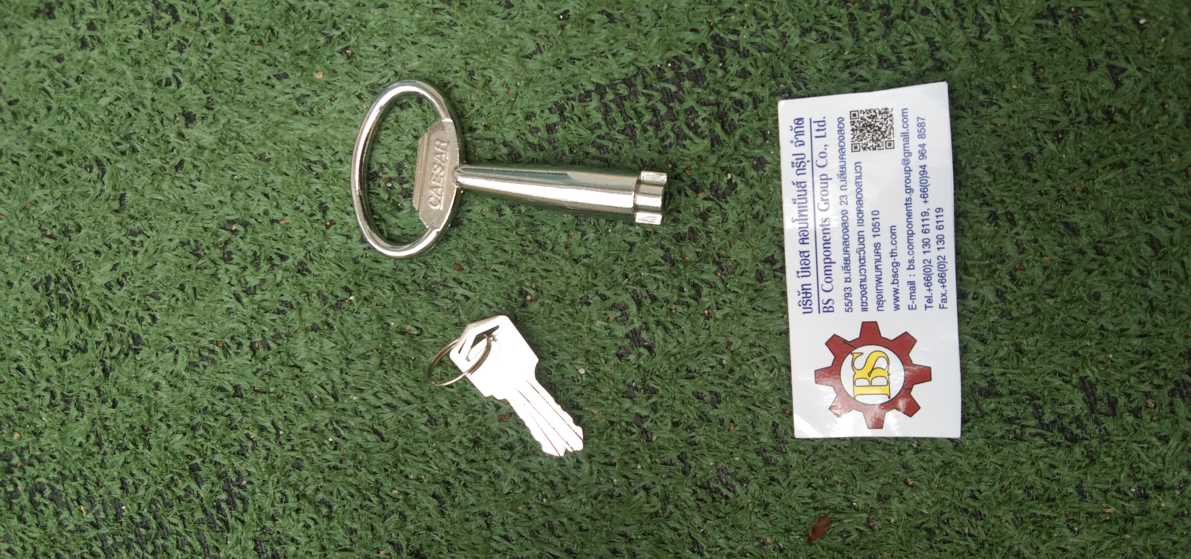 Main LUG 100A ตู้สแตนเลส 304 มีหลังคาสโลป W450xH650xD152mm. (24ช่อง)