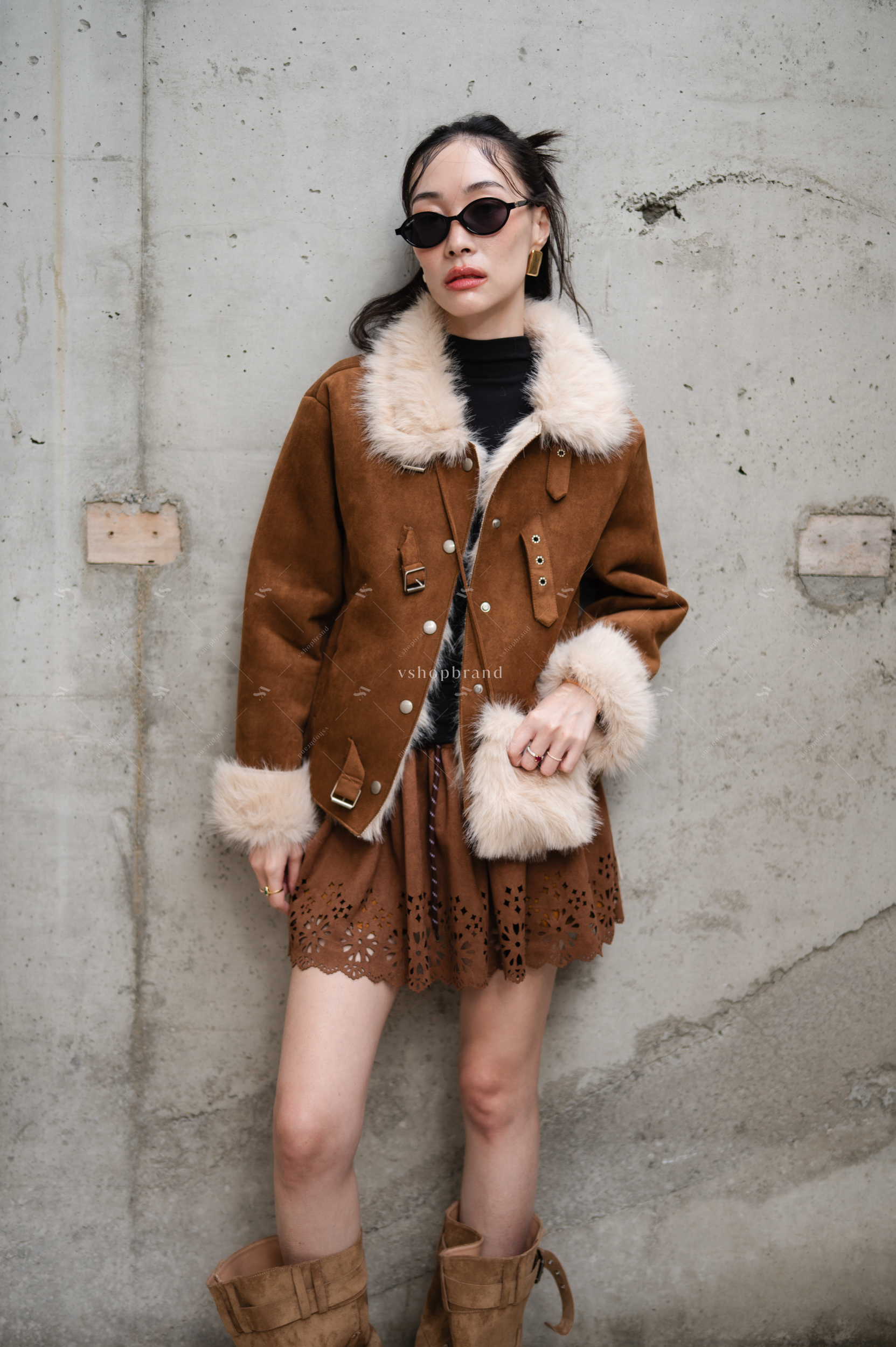 แจ็คเก็ตผ้าหนังกลับ ปกเฟอร์ เข็มขัดอก + กระเป๋า