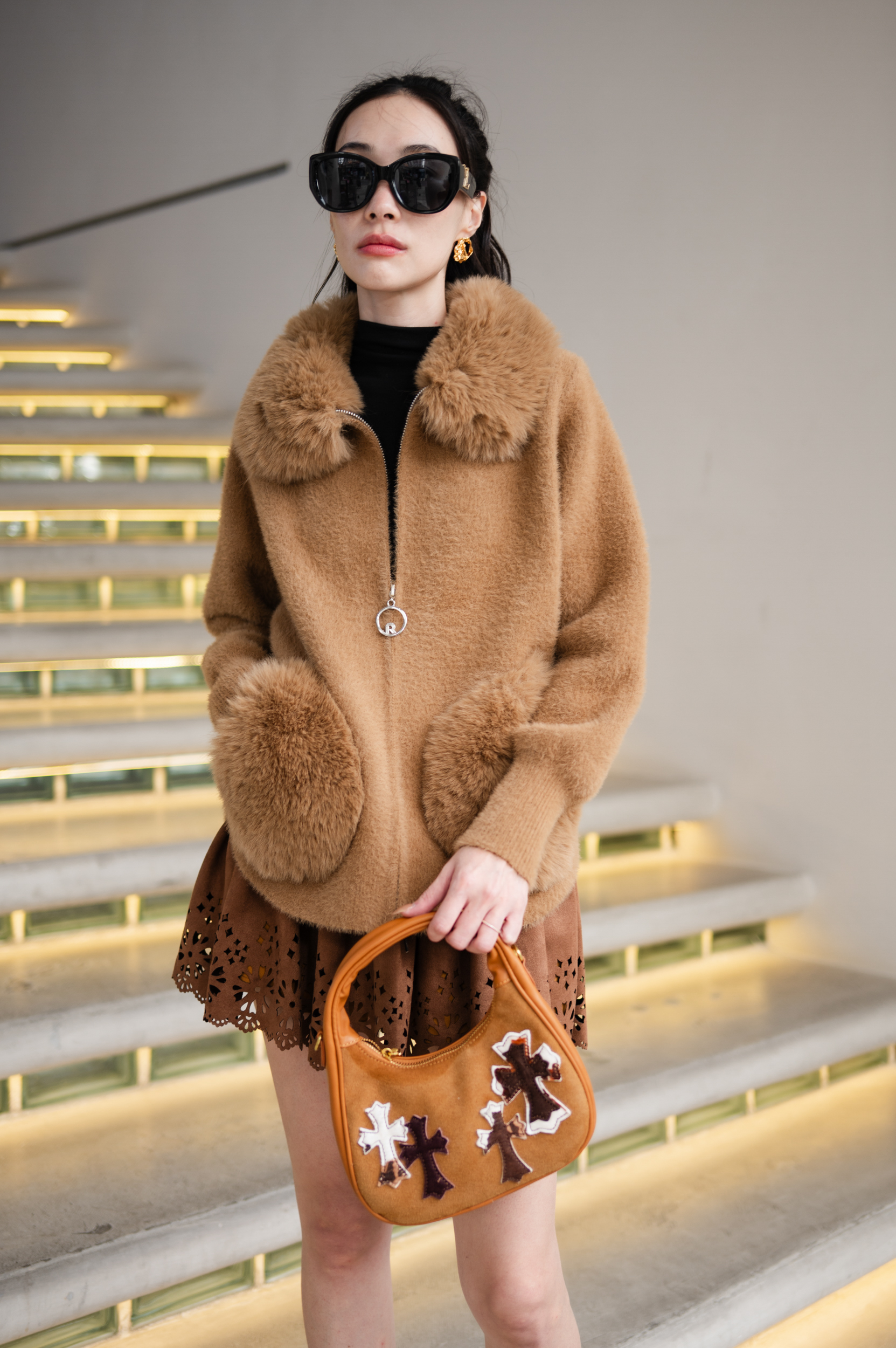 เสื้อกันหนาวขนเฟอร์แขนยาวปกขน