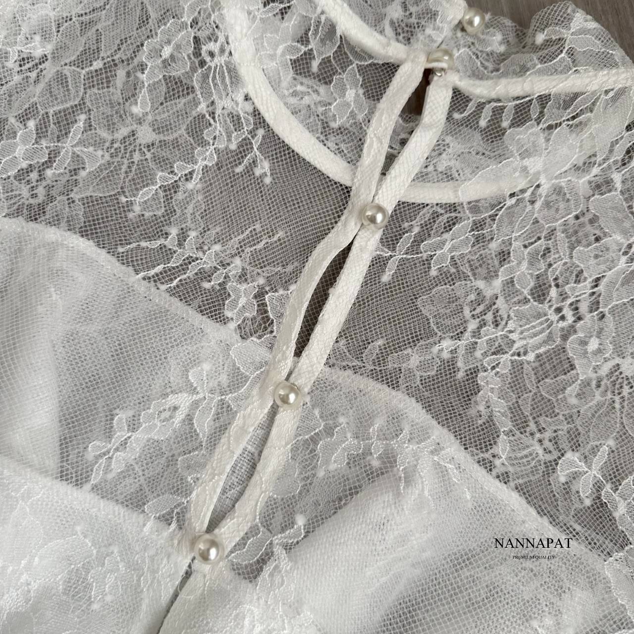 set เสื้องานผ้าลูกไม้นุ่มๆ +กางเกงยีนส์แท้ฟอกซีด ทรงสวยเอวสับ