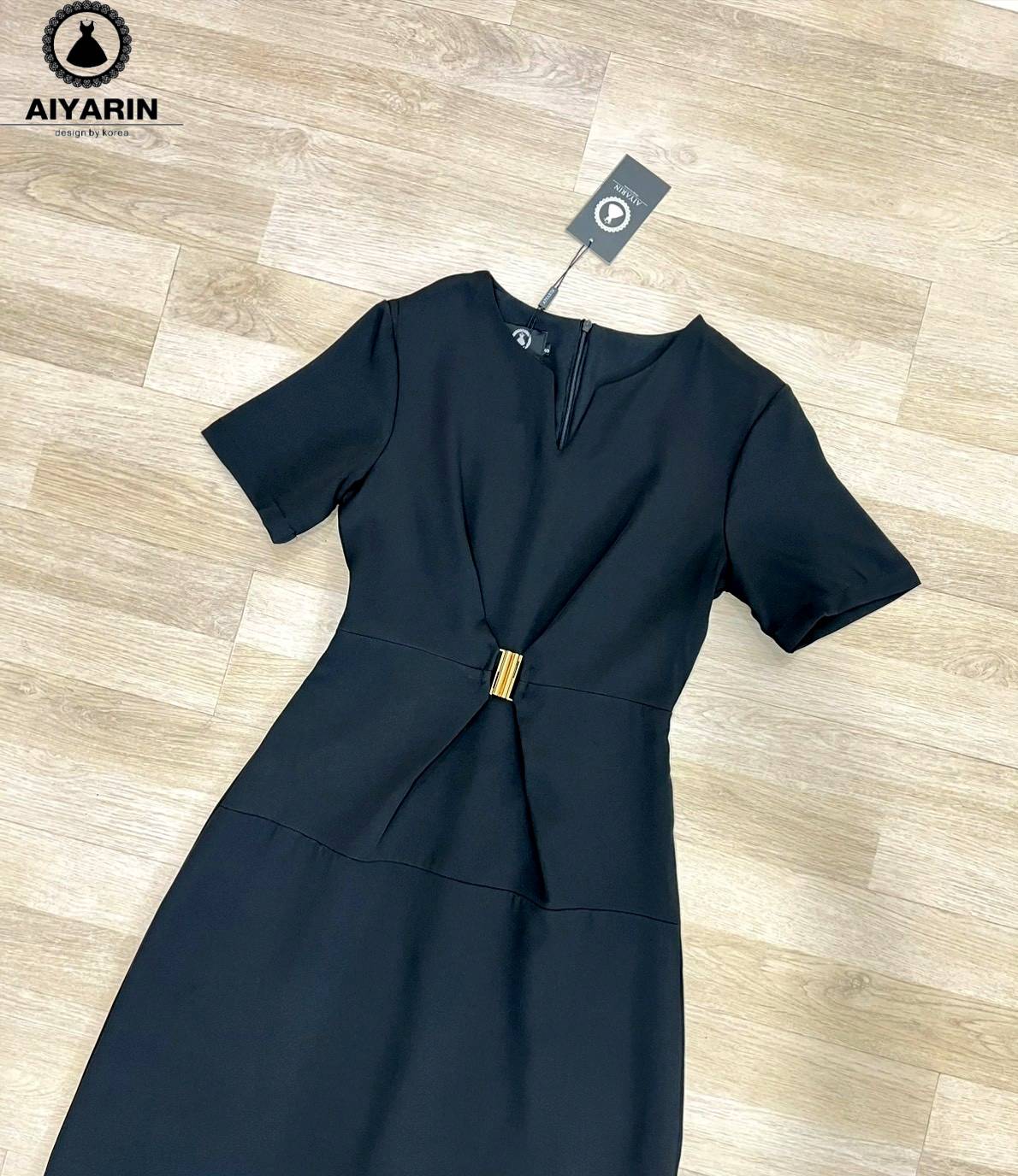 ชุดเดรสกระโปรงผ้าหนาอัดกาวช่วงเสื้อดูลูกคุณมากๆผ้าเนื้อดีมีทรงสวยมั้กๆผ้าหนาหนักเนื้อดีนิ่มไฮโซสวมใส่ง่ายเเต่งเเนวลูกคุณมั้กๆคะเดรสกระโปรงยาวเนื้อดีกระโปรงยาวงมากผ้าสวยเอวเข้ารูปดูเก๋ดูสวยมาก