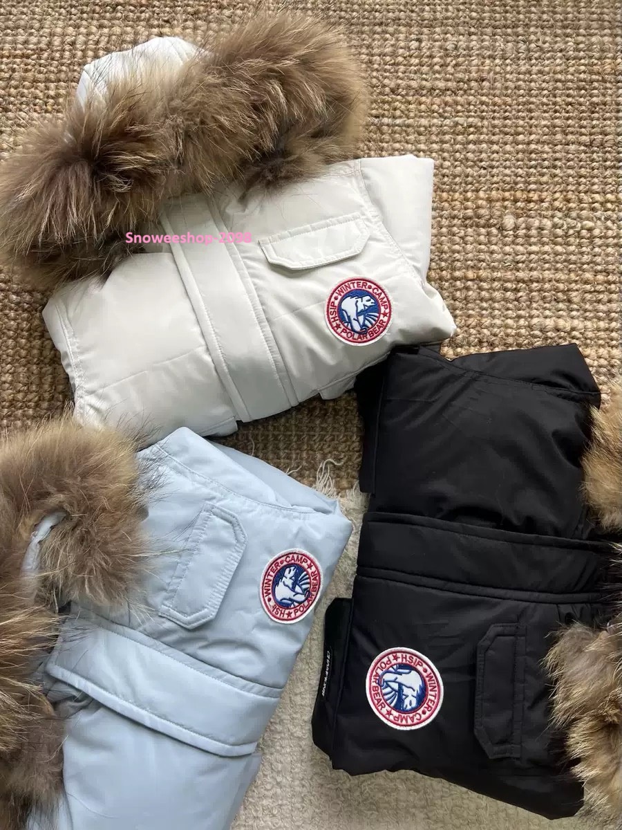 ลมหนาวก็ไม่กลัว…เด็กใส่แล้วอุ่นมาก สื้อกันหนาวสไตล์แคนาดากูส มีฮู้ดกันลม–กันน้ำ–กันหิมะ ใส่เที่ยวเมืองนอกได้สบาย มีไซส์ 80–150 cm และ 3 สีสุดคิ้วท์ ครบทุกลุค