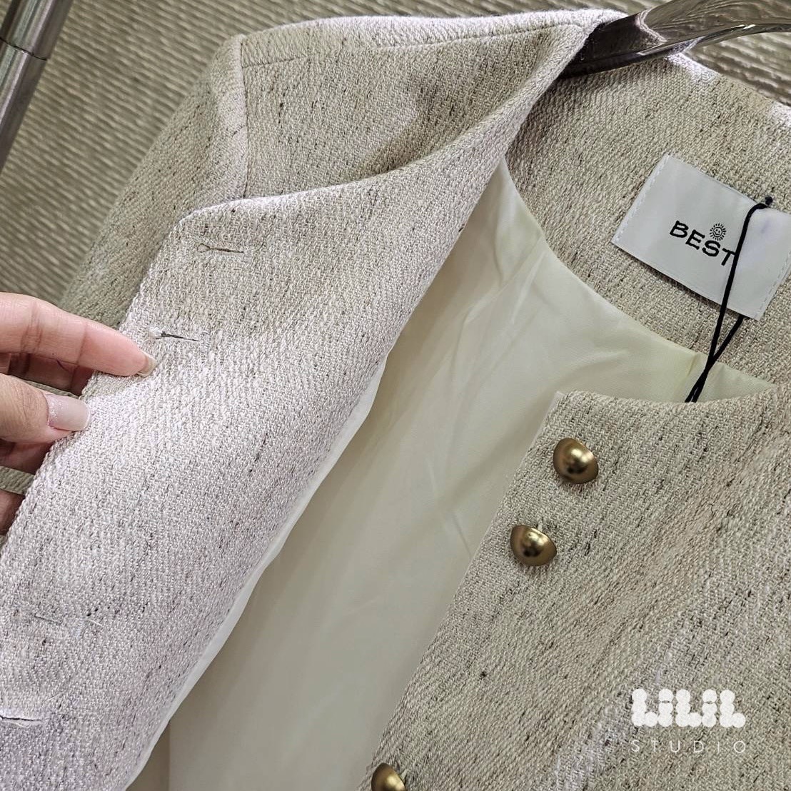 เบลเซอร์Korea style สั่งได้เลยนะคะ ผ้าดูดี cutting เนี้ยบสุด มีซับใน พร้อมส่งค่ะ