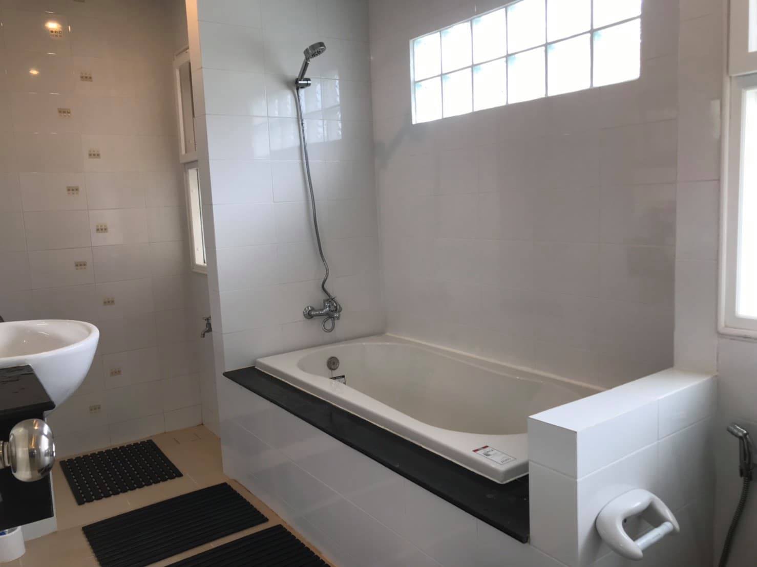 ขายบ้านเดี่ยว2ชั้นพร้อมเข้าอยู่4 ห้องนอน 3 ห้องน้ำ พร้อมเฟอร์นิเจอร์ ครบครัน(index)