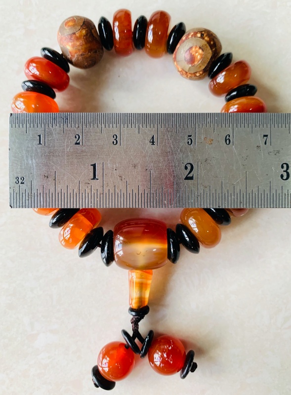 สร้อยข้อมือหินธิเบต