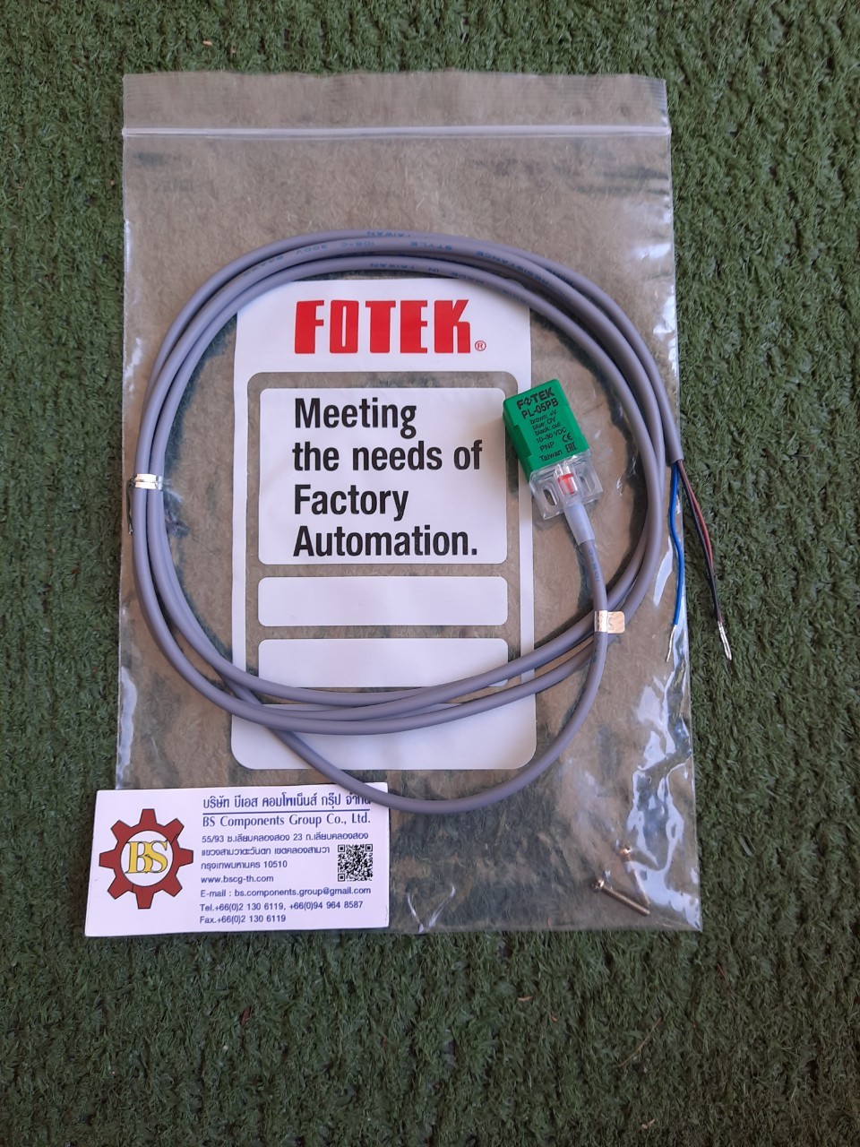 FOTEK : Proximity Sensor PL-05PB , Sen Dist. 5.0 mm, PNP, NO, 10-30VDC, 3wires
