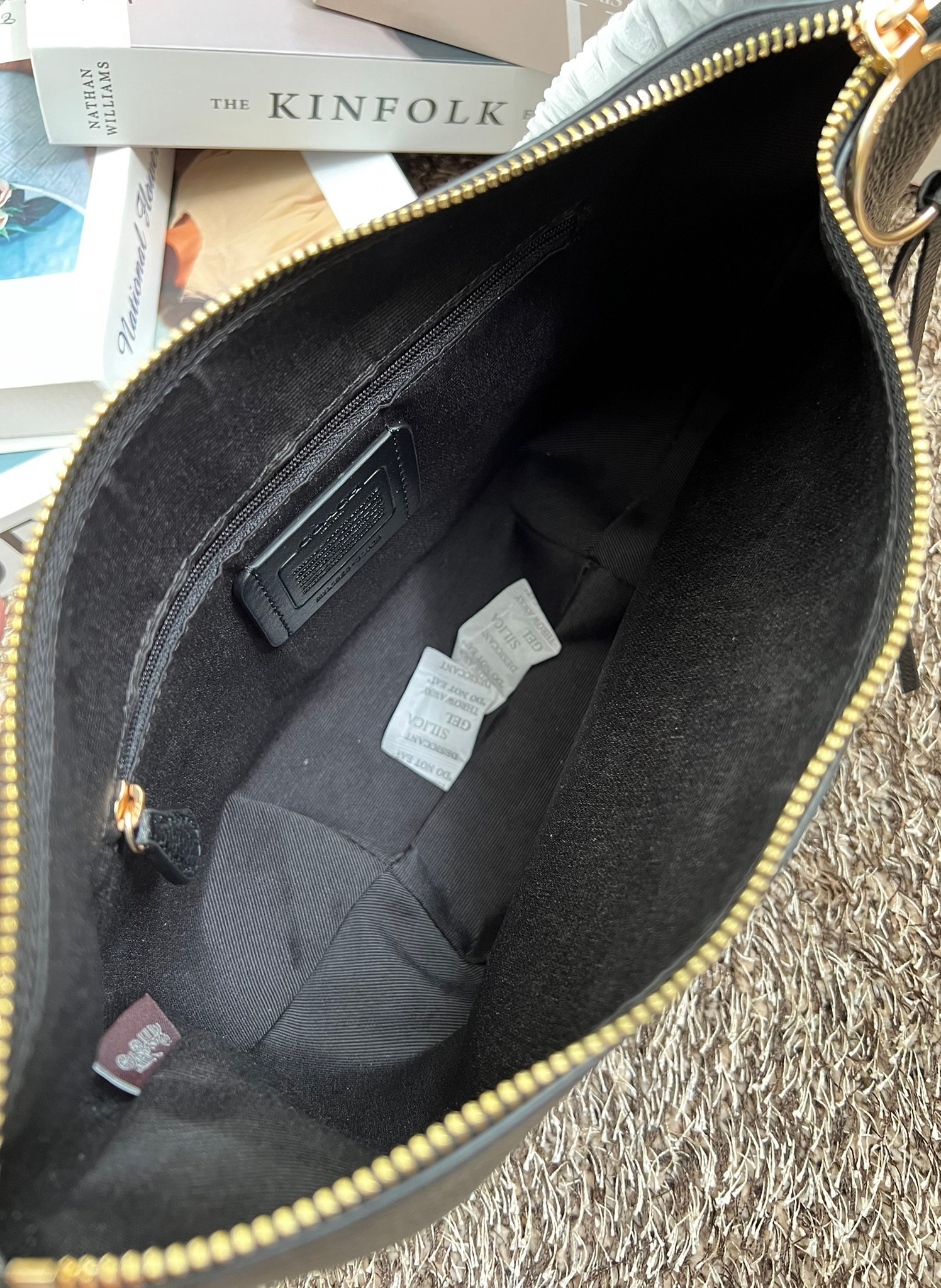 กระเป็าสะพายไฮโซแบรนด์เนมโค้ชขนาด 10 นิ้ว หนังแท้หนังแคนวาส