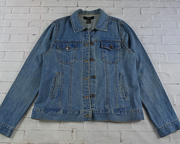 FOREVER 21 อกจริง39' (S) เสื้อแจ็คเก็ตยีนส์ เสื้อยีนส์แขนยาวหญิงชาย ผ้านิ่มไม่แข็งใส่สบาย ใส่คลุมกันแดด