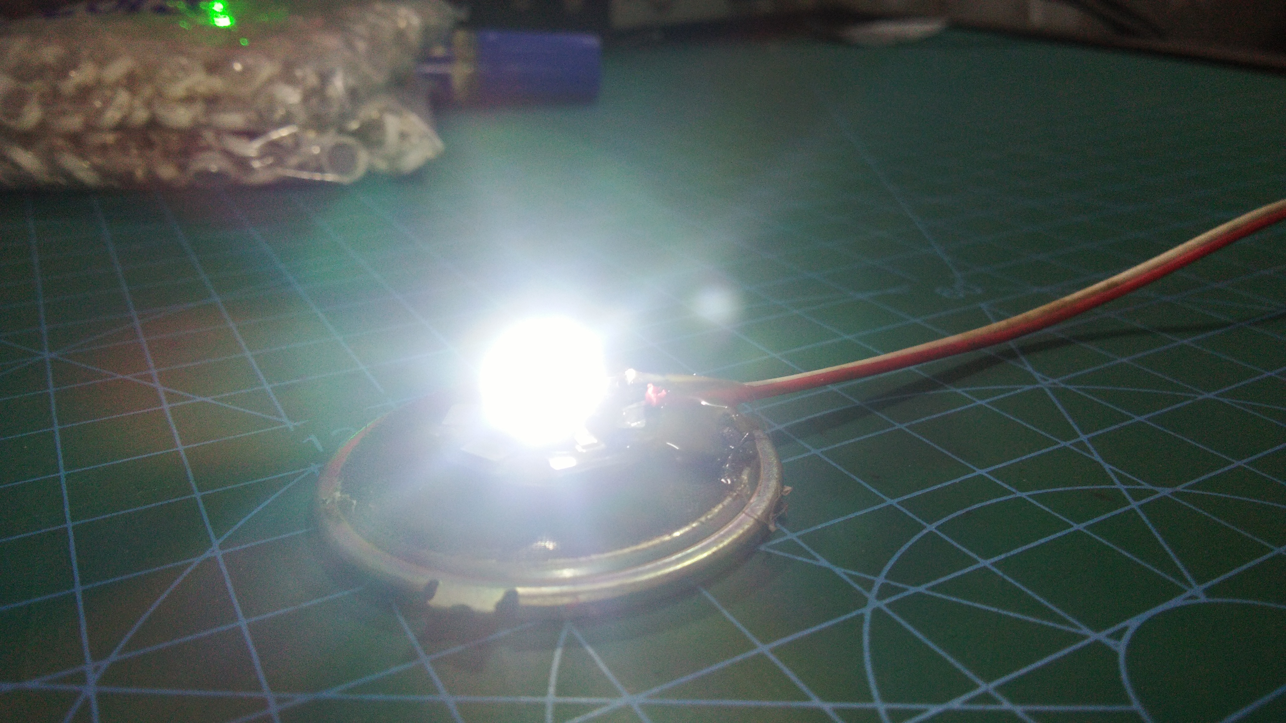 แอลอีดีซุปเปอร์หลอดลูกปัด LED ขนาด 3W สีขาว