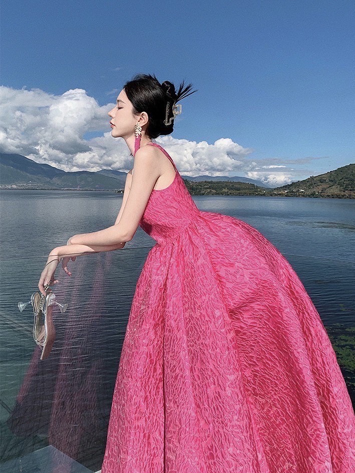 เดรสสีชมพูบานเย็นตัวยาวบานงานผ้าทอ ใส่vacayถ่ายรูปกับแก๊งค์เพื่อนๆไม่มีผิดหวังเลยค่า ห้ามพลาดเลยน้าตัวนี้