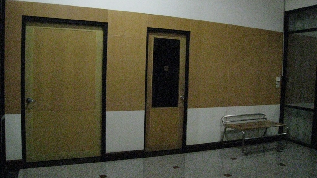 ขายด่วน ที่ดินพร้อมสิ่งปลูกสร้างเป็นอาคารสำนักงาน อาคารพร้อมเข้าใช้งานได้ทันที ย่านเพชรเกษม 69 ขนาดพื้นที่ 380 ตรว.