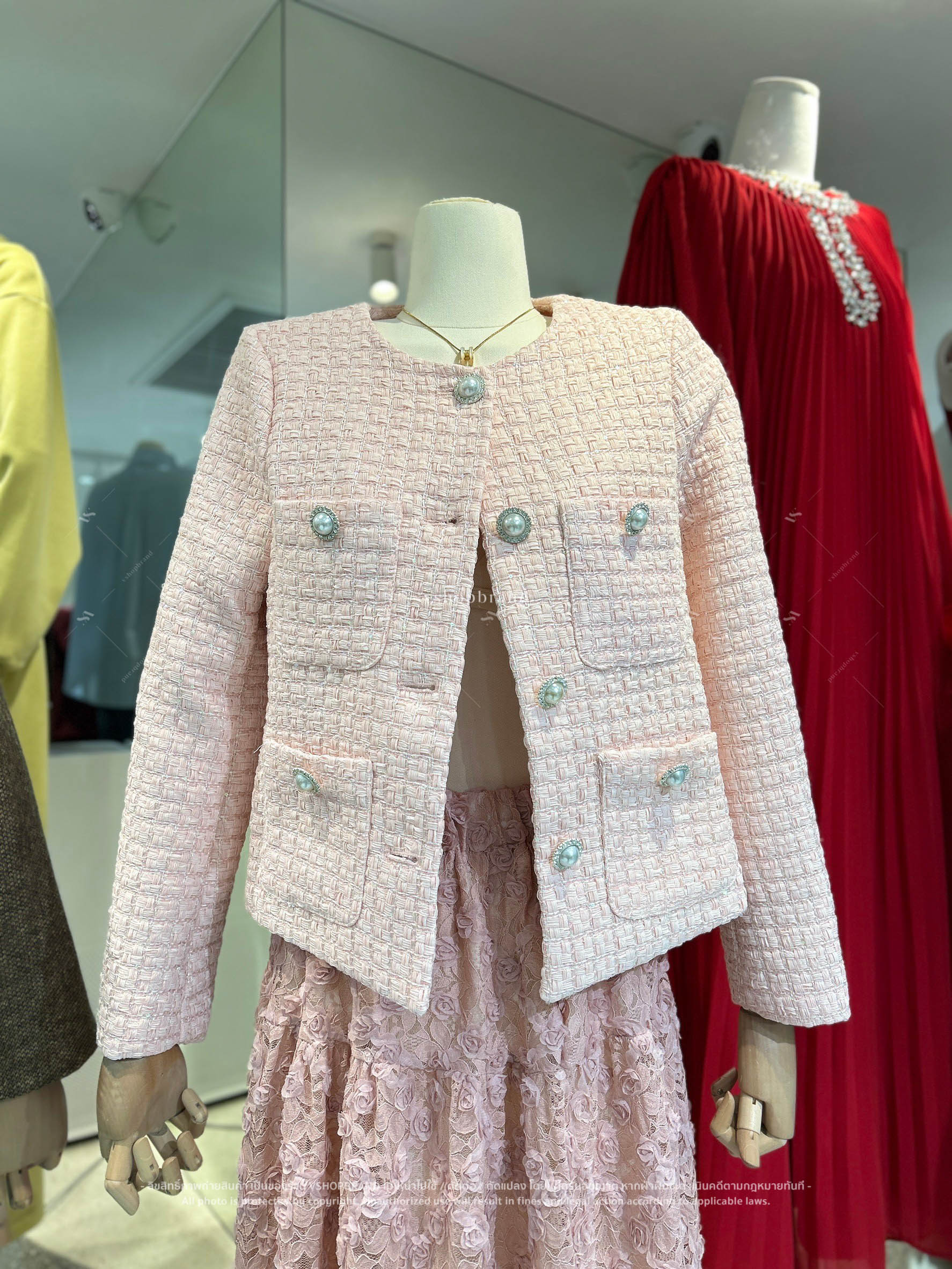 เสื้อคลุมผ้าทวิตทอตารางเลื่อม 4 กระเป๋า