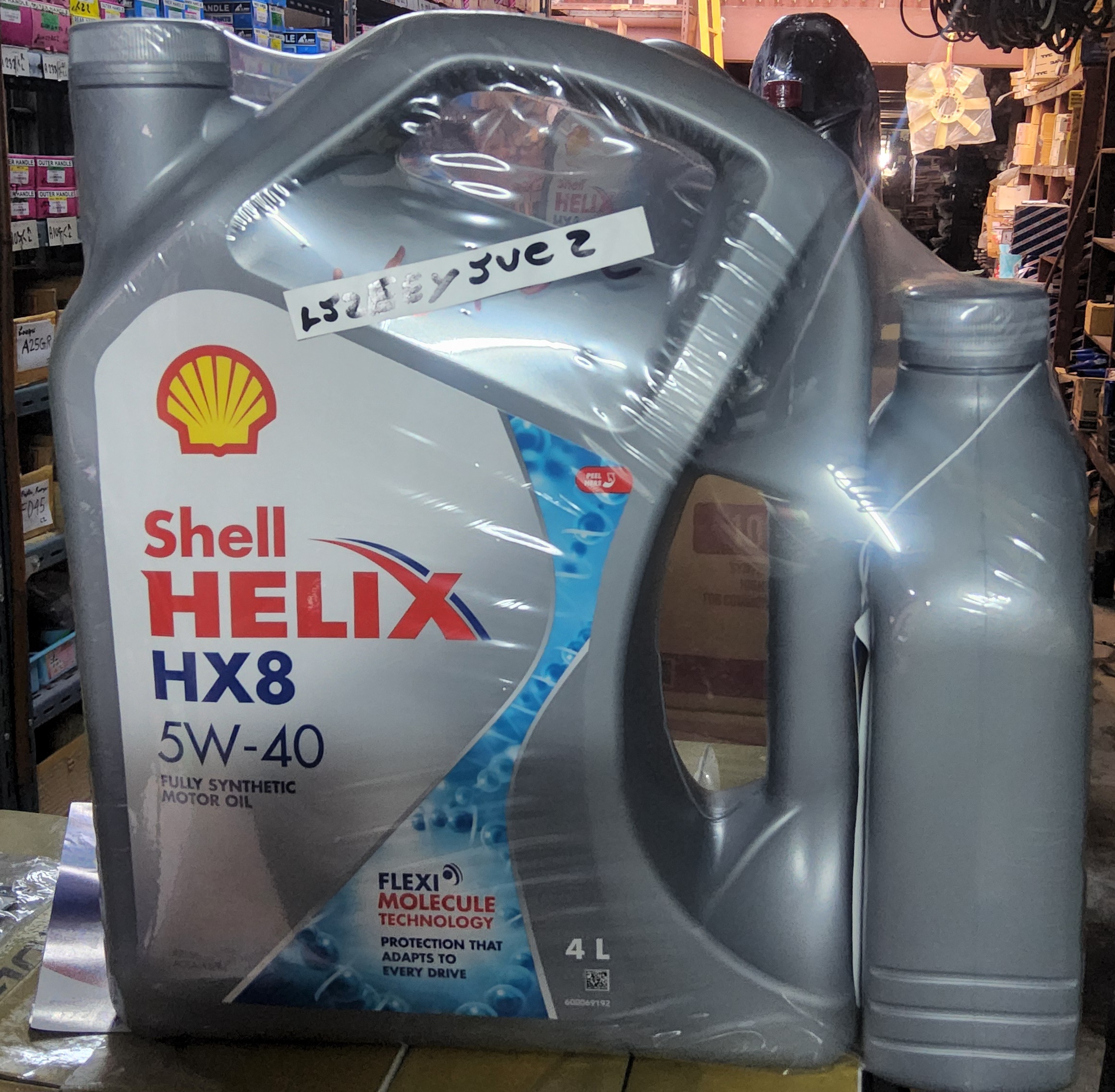 น้ำมันเครื่องเบนซิน SHELL Helix HX8 5w-40 สังเคราะห์ 100% ขนาด 4 +1= 5 ลิตร ( ราคาโปรโมชั่น ส่งเสริมการขาย )