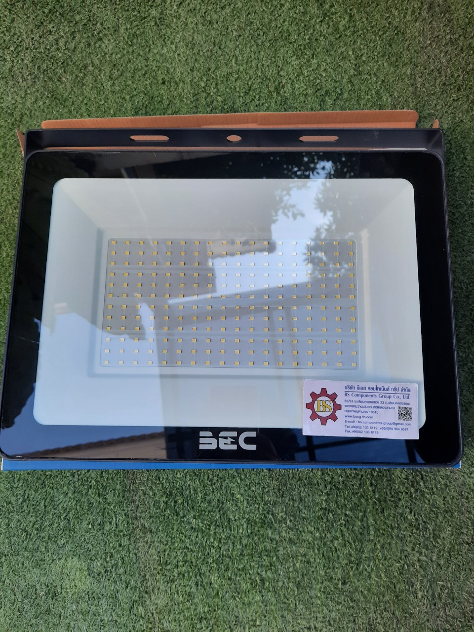 BEC : โคมฉาย LED ZONIC SLIM 200W/6000K daylight