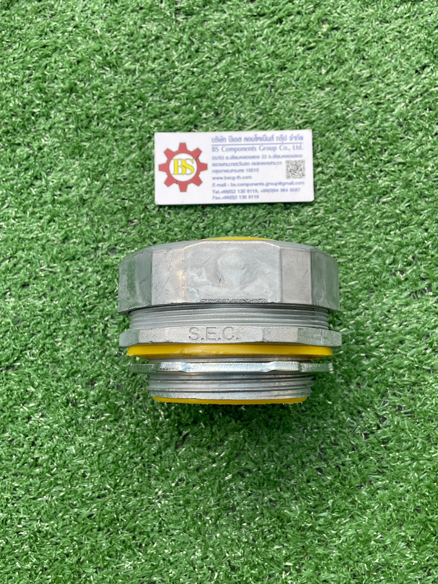 SEC : คอนเนคเตอร์ท่ออ่อนกันน้ำ สิเทา ตรง 2.1/2" (รุ่น A)