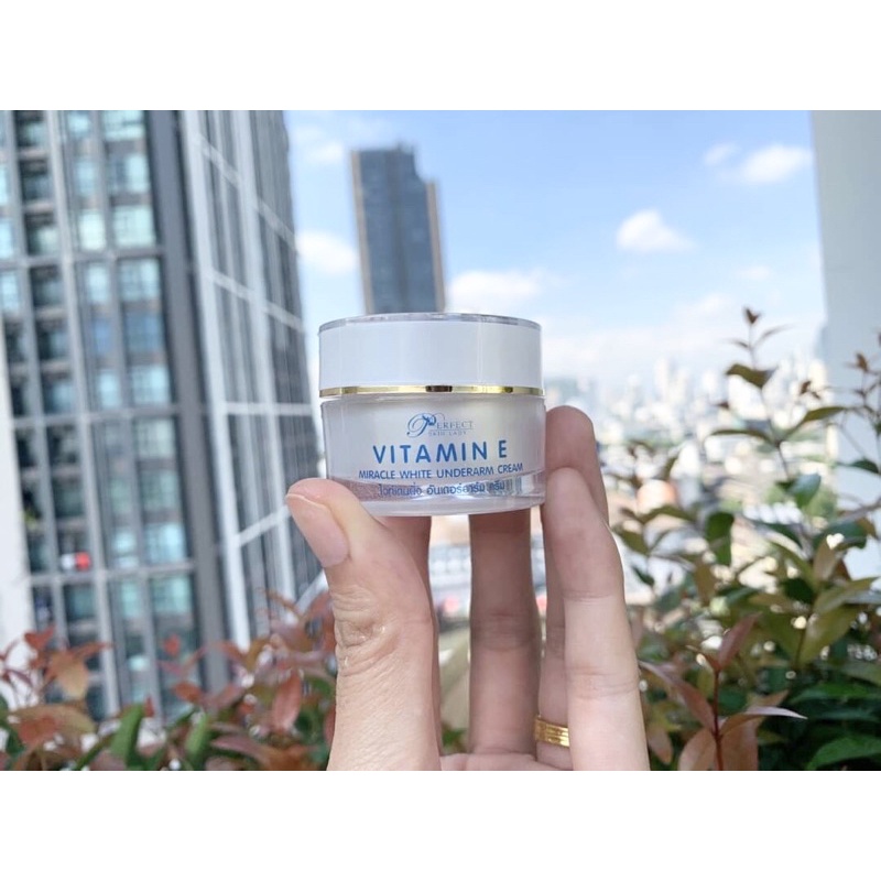 Perfect Skin Lady Vitamin E Miracle White Underarm Cream 15 g ครีมรักแร้ขาว
