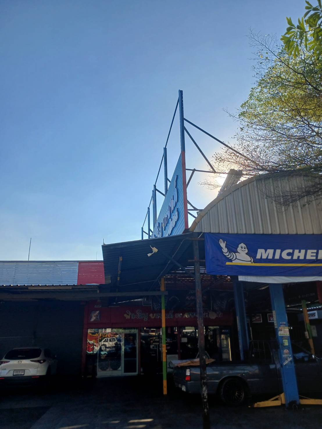 งานแผงอลูมิเนียมซี งานกั้นสาด