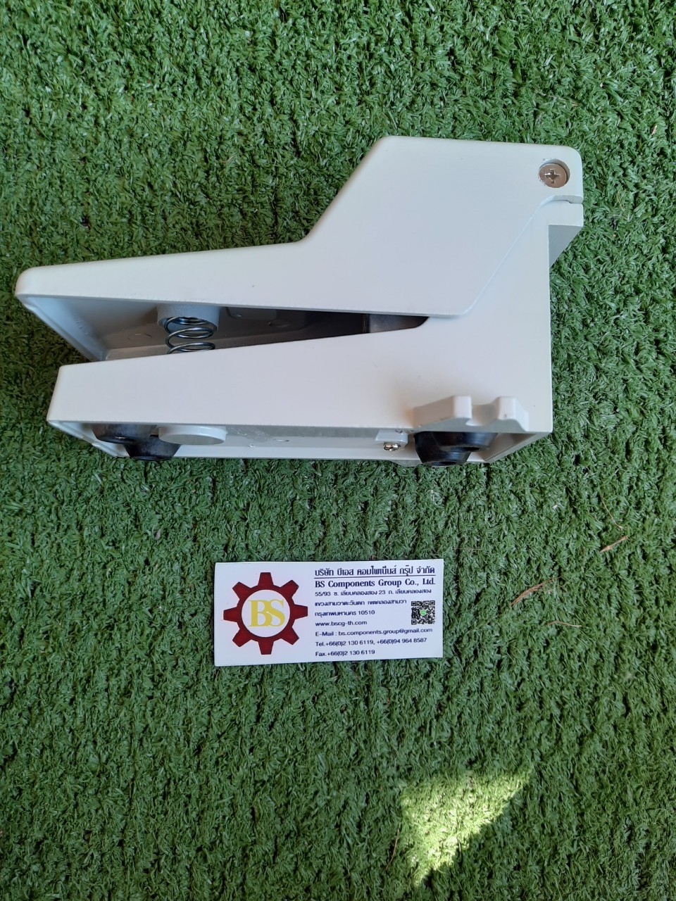 SFC : Foot valve FOV-320 5/2 way, PT1/4" กดไม่ล็อค ไม่มีฝา