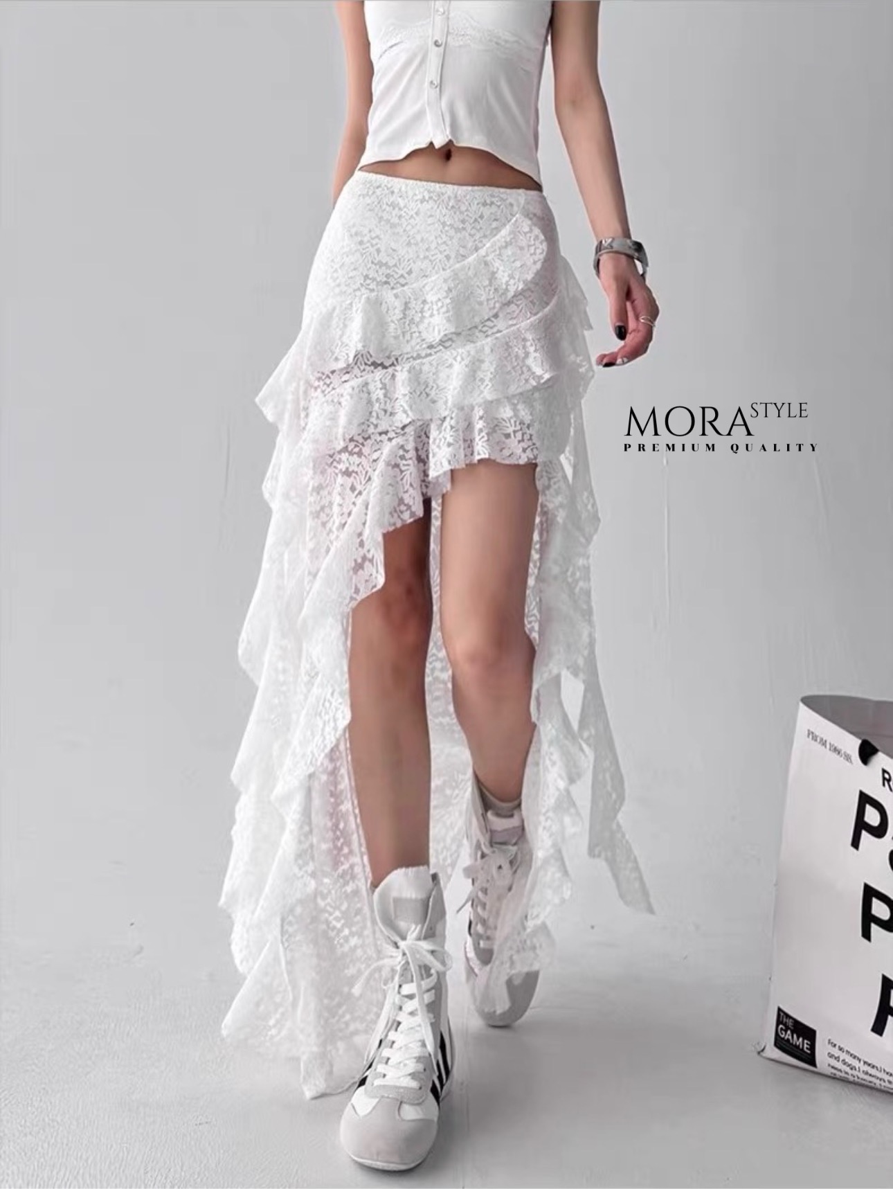 กระโปรงยาวลูกไม้ แต่งระบายชั้น ผ้าใส่สบาย ดีไซน์สวยเก๋ ใส่แมทได้หลายแบบ เป็นอีกรุ่นที่ต้องมีติดตู้นะค้าา