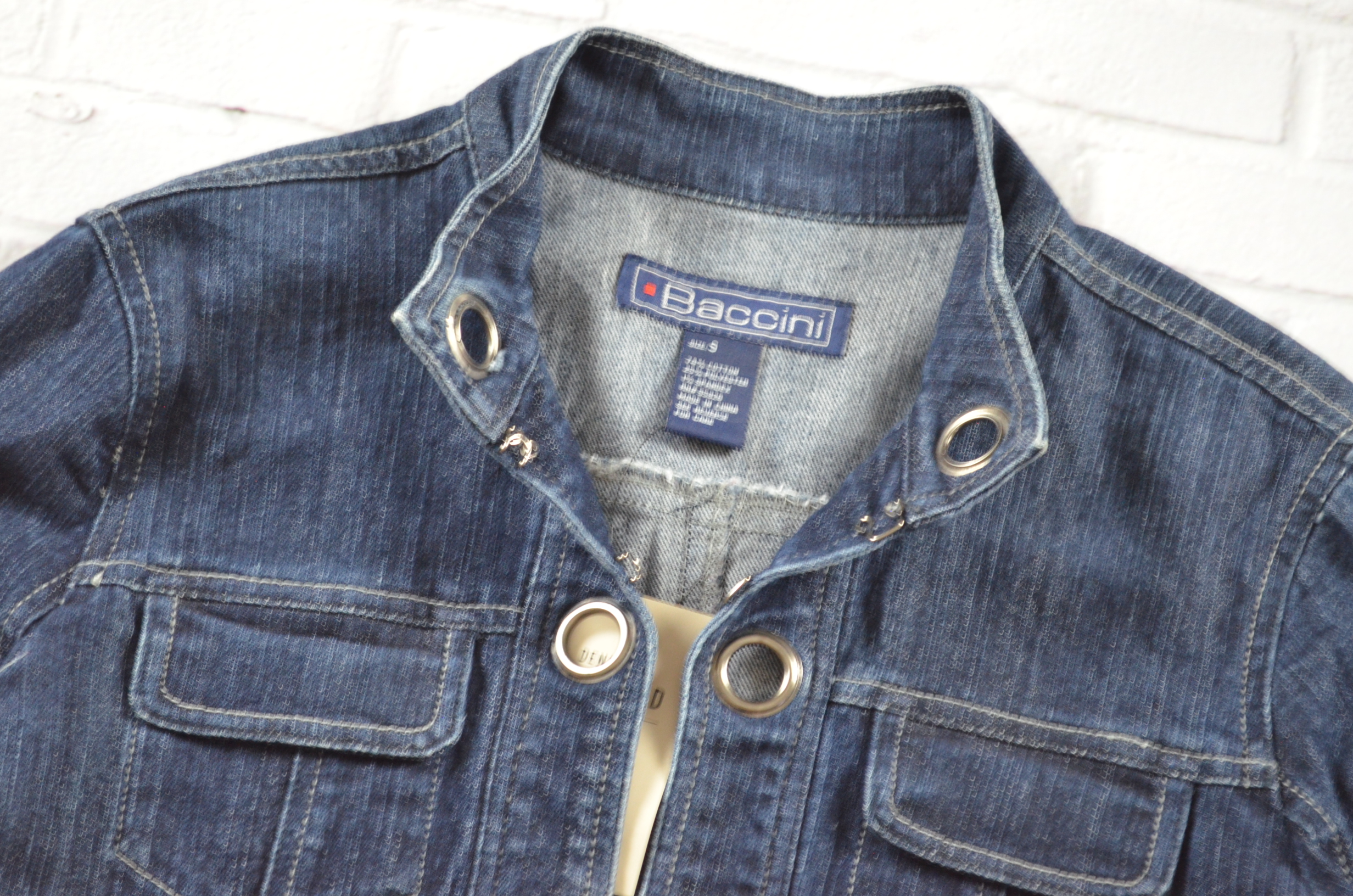 BACCINI อกจริง37' (M) เสื้อแจ็คเก็ตยีนส์ เสื้อยีนส์แขนยาวหญิงชาย สีเข้ม เนื้อผ้านุ่มใส่สบาย