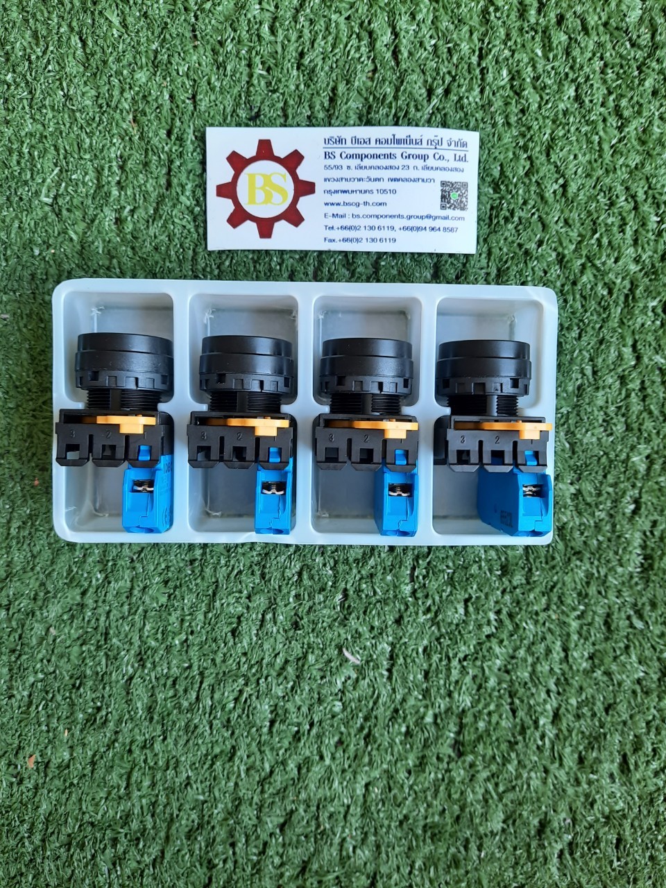 IDEC : PB.22mm. YW1B-M1E10R, 1NO แดง