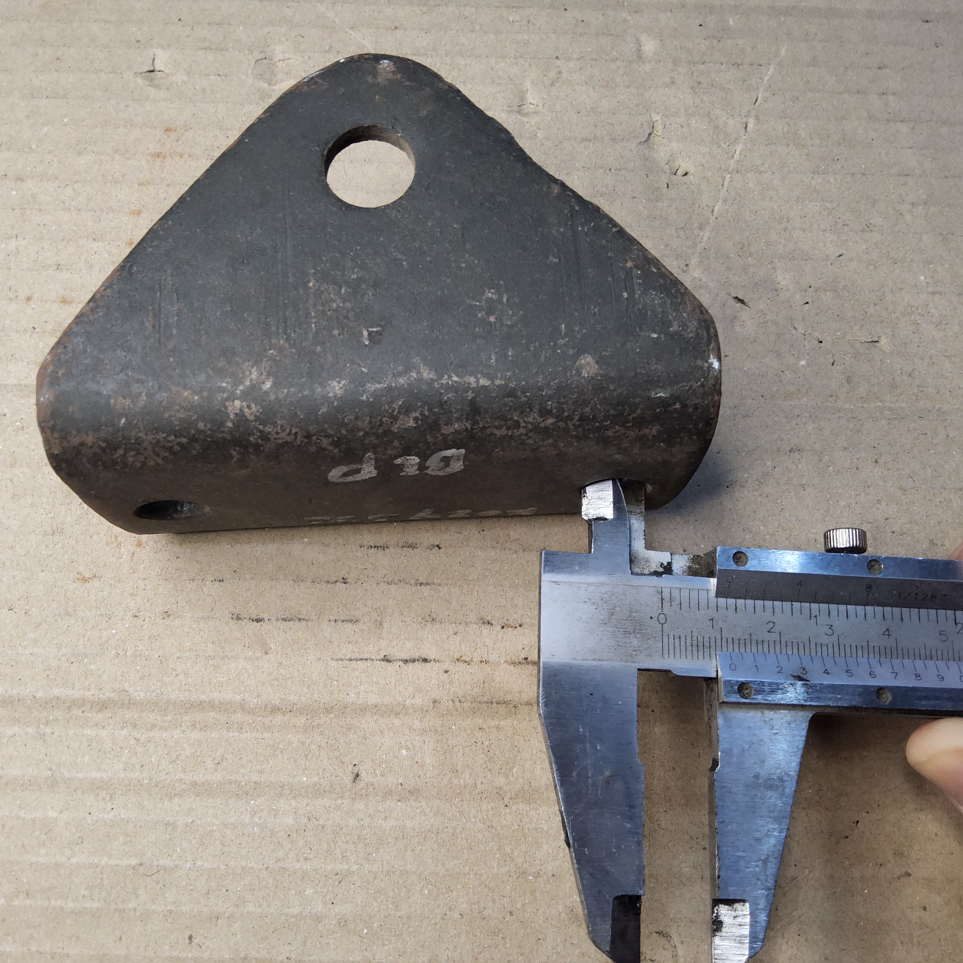 บ็อกแหนบ ติดคัดซี่ Jeep จี๊ป เล็ก วินลี่ CJ5 CJ6 CJ7 ตัวบาง [ 5 มม. ]