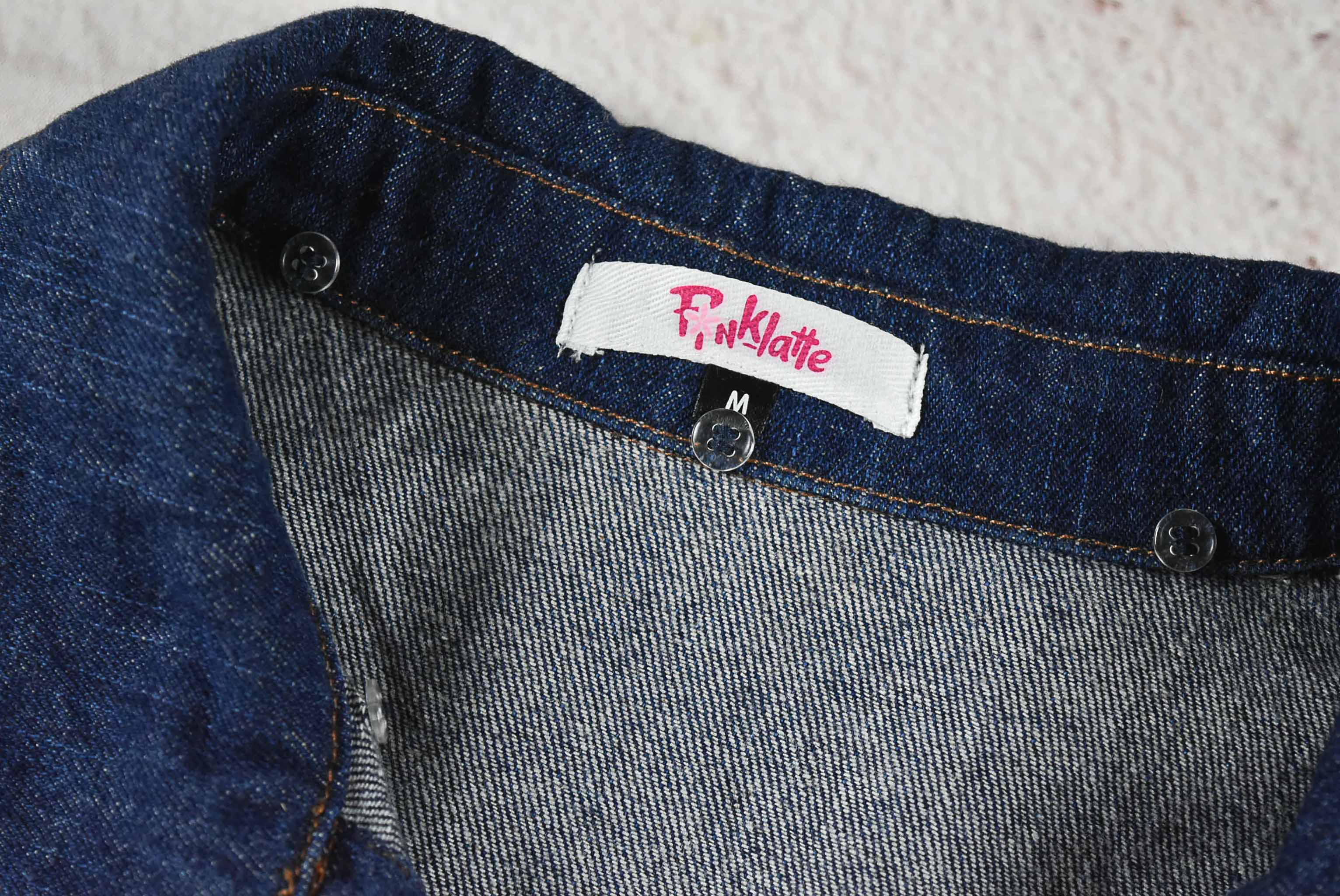 Fink latte อกจริง 38 ไซส์ M เสื้อแจ็คเก็ตยีนส์ แขนยาว ผู้หญิง สีเข้ม ลายปักหลังเสื้อ สภาพสวย มีกระเป๋าข้าง