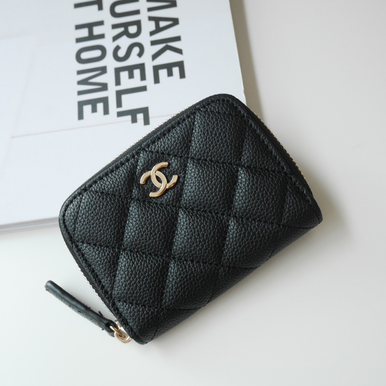 กระเป๋าสตางค์ใบสั้นซิปรอบเรียบรหรูดูแพงแบรนด์เนมชาแนลพรีเมี่ยมกิ๊ฟ Chanel Premium gift-หนังคาเวียร์สีดำอะไหล่ทอง