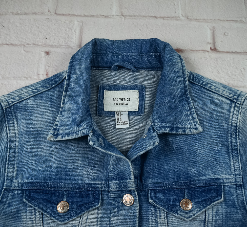FOREVER21แท้ รอบอก 35 เสื้อแจ็คเก็ตยีนส์ ผู้หญิง ฟอร์เอเวอร์21 สียีนส์ เสื้อแขนยาว เนื้อผ้าดี