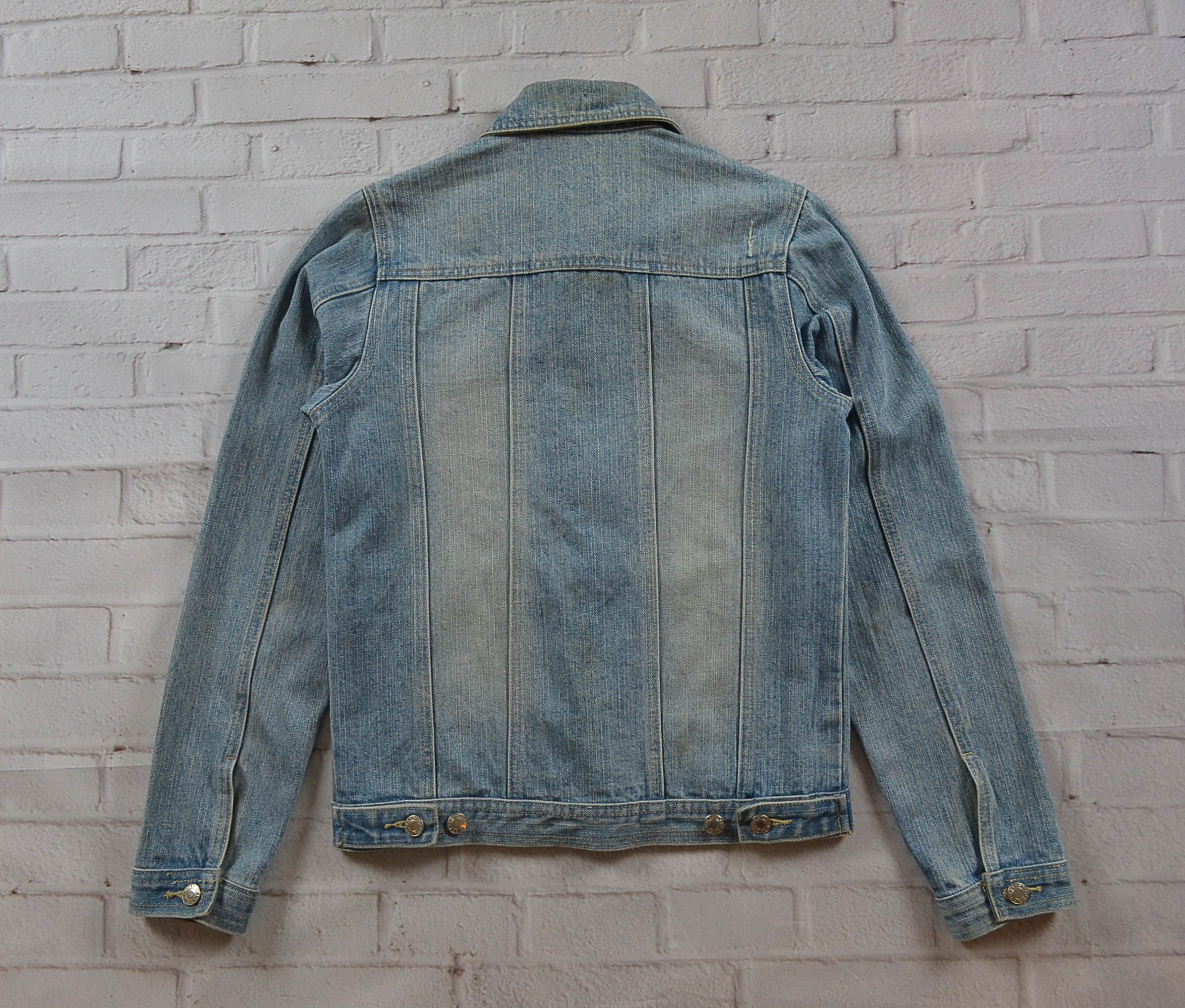 rashka อกจริง36' (S) เสื้อแจ็คเก็ตยีนส์ เสื้อยีนส์แขนยาวหญิงชาย ยีนส์แต่งขาด ผ้านุ่มใส่สบาย มีเป๋าข้างเป๋าใน